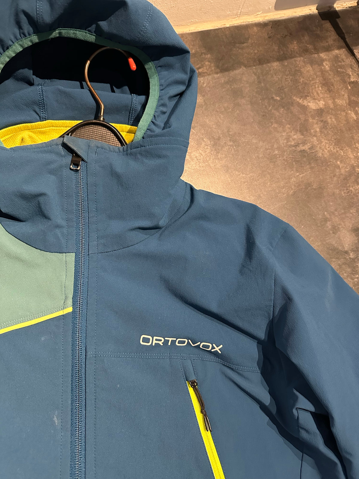 Softshell Jacke Ortovox Merino (M Herren) blau grün