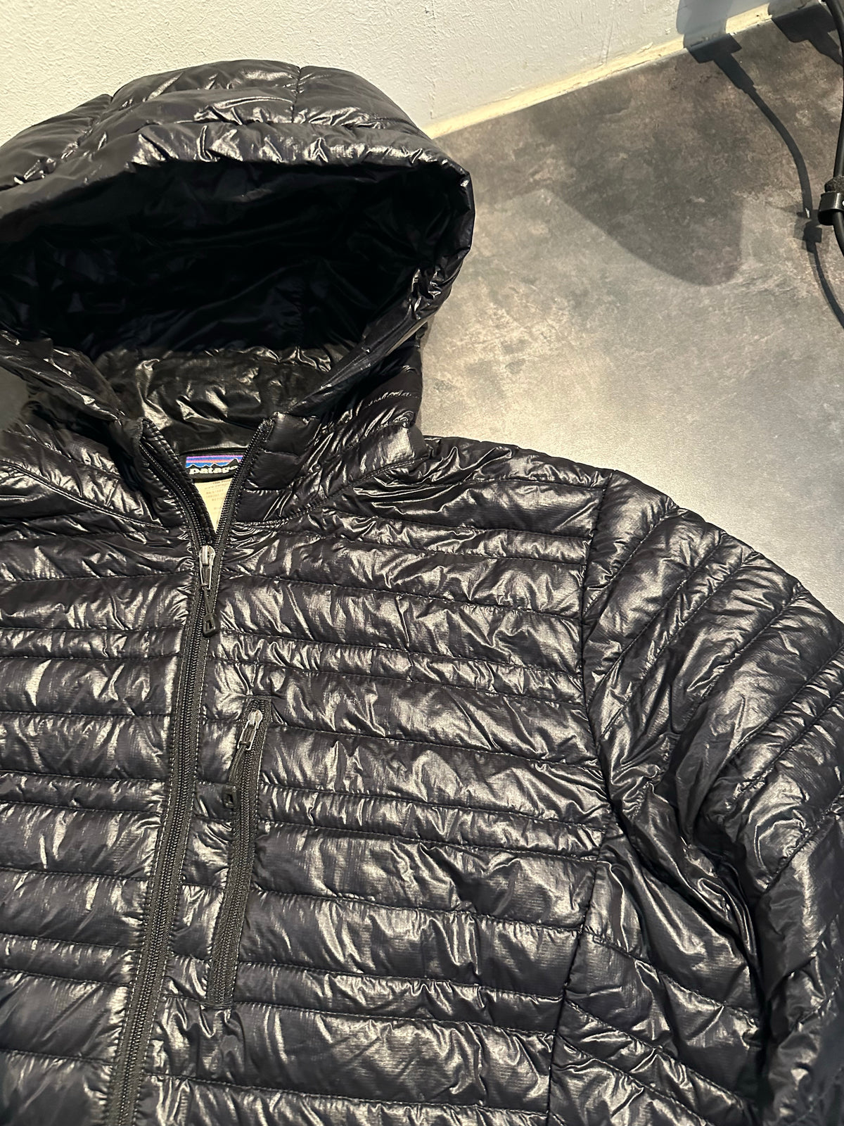 Patagonia Daunen Jacke (L Damen) Insulation schwarz