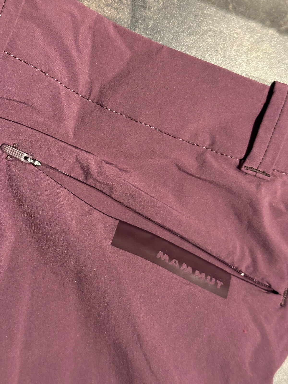 Kurze Wanderhose Mammut (S Damen) Shorts lila