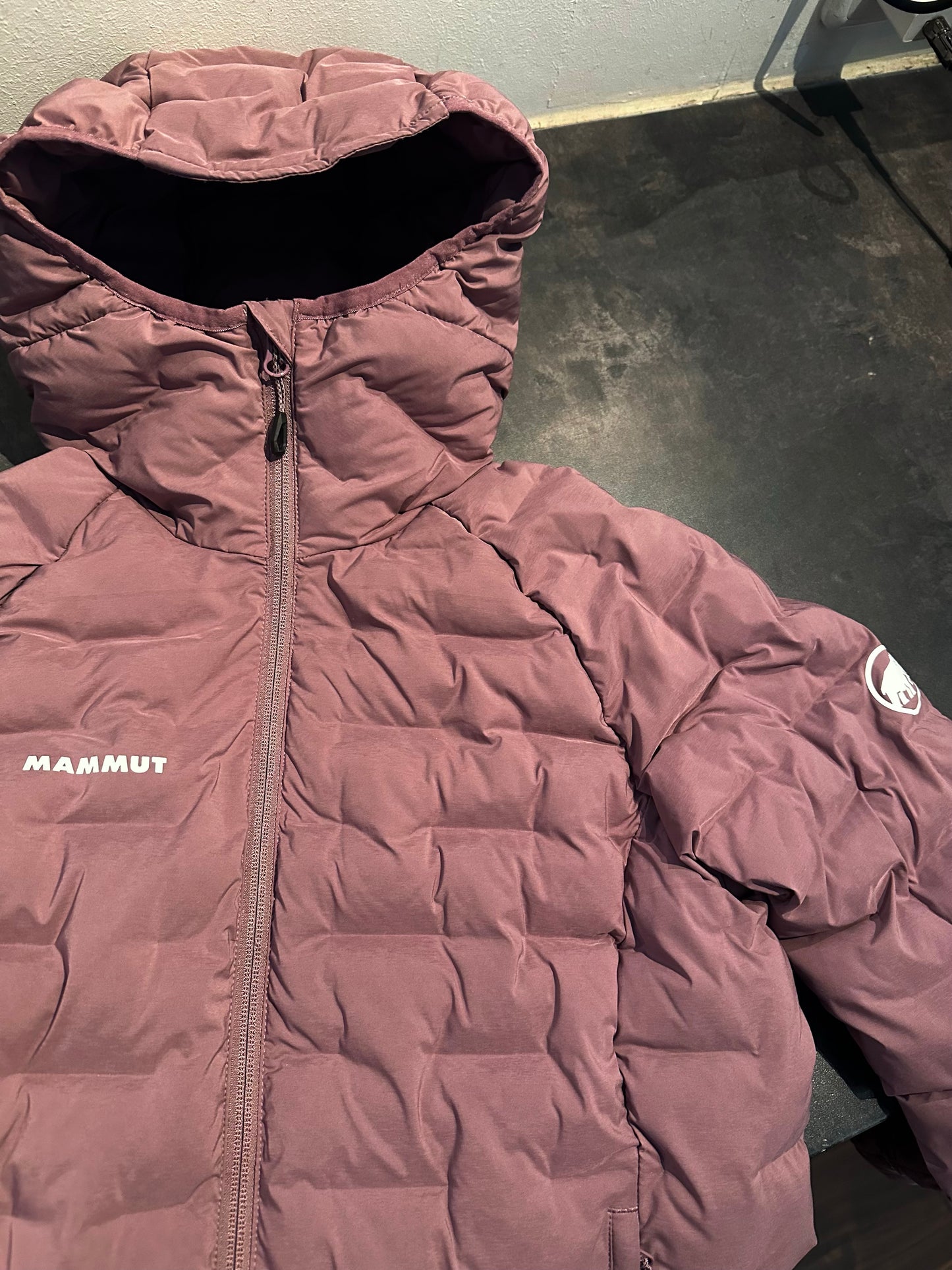 Isolations- Jacke von Mammut (XS Damen) Kunstdaune altrosa