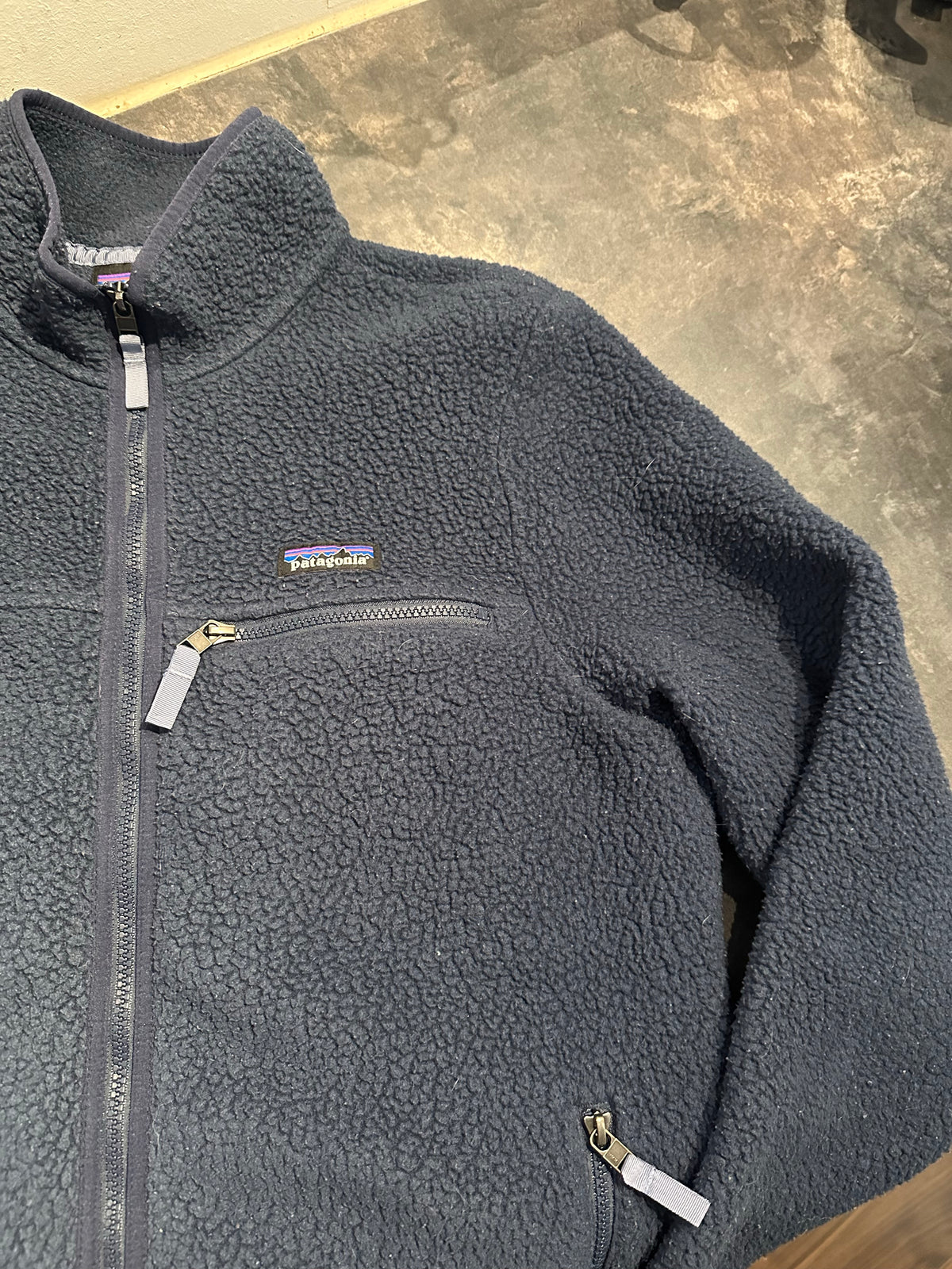 Patagonia Retro Pile Jacke (L Damen) marineblau