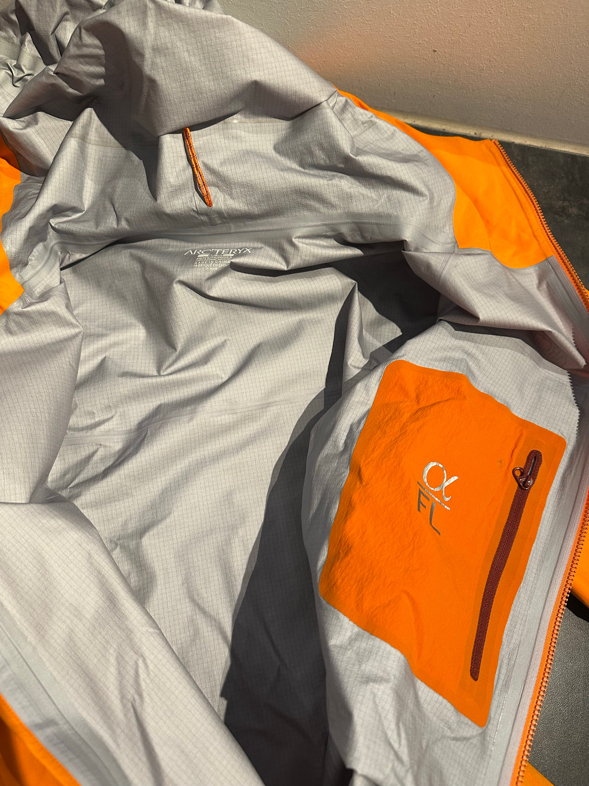 Jacke von Arcteryx (Herren M) Alpha FL orange