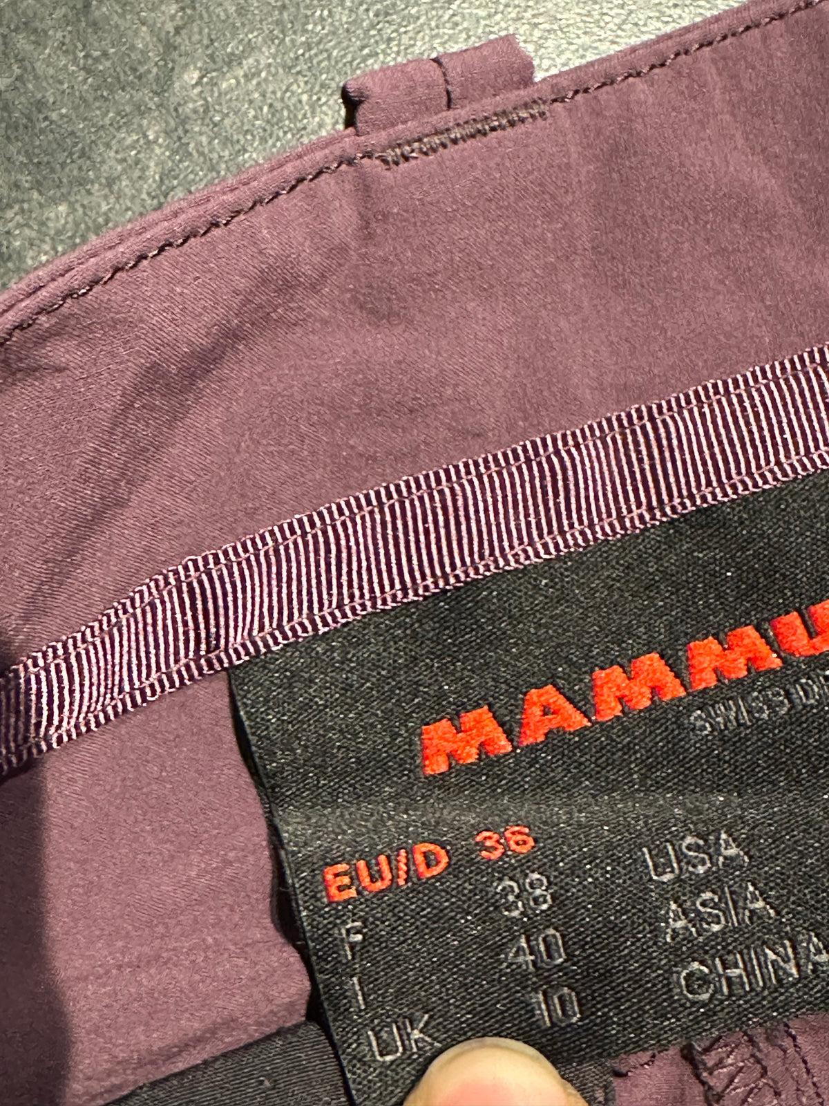 Kurze Wanderhose Mammut (S Damen) Shorts lila