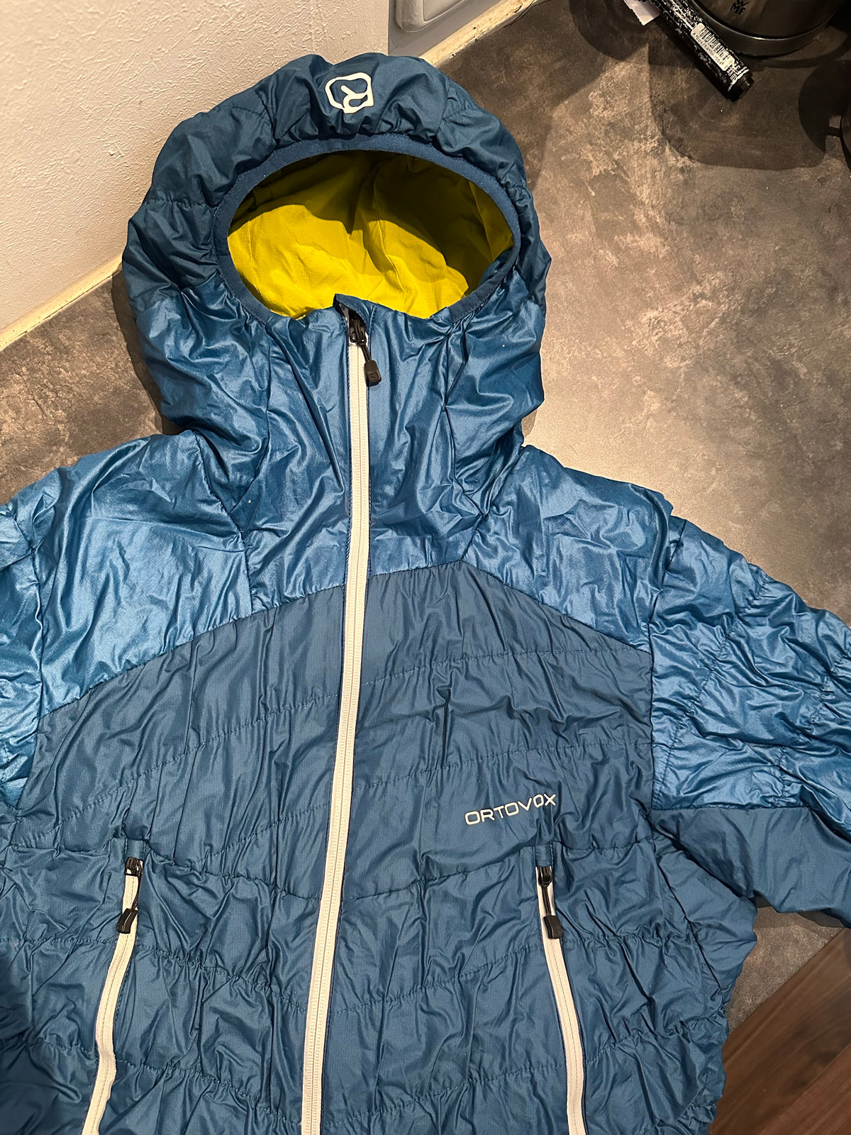 Daunen / Woll Jacke Ortovox Merino (M Herren) blau - wanderlich.com