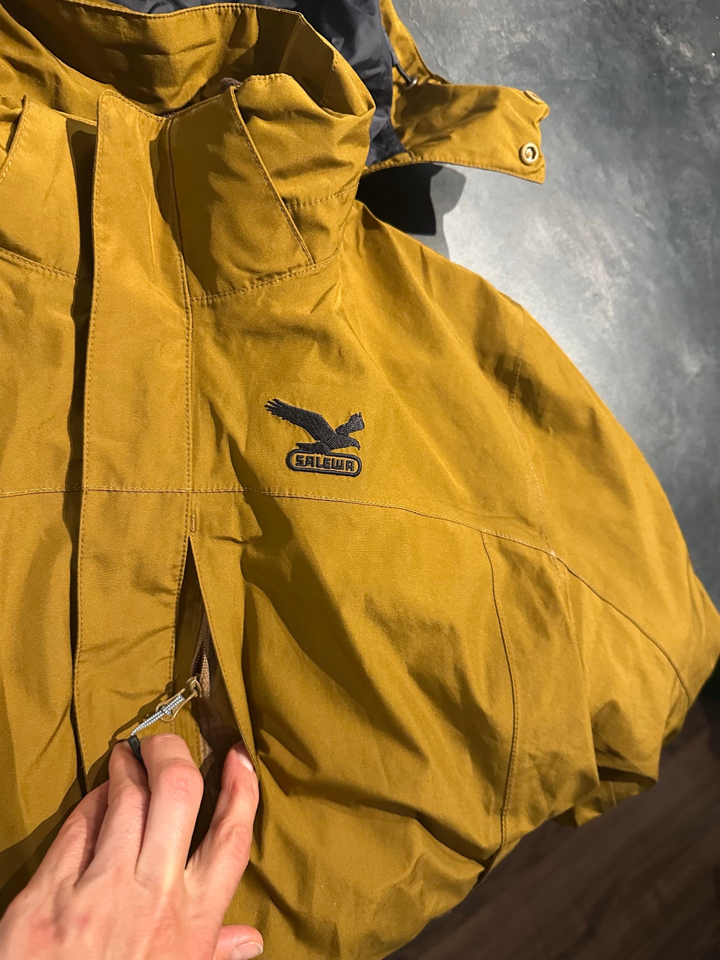 3in1 Jacke von Salewa (S Herren) wasserdicht Goretex senffarben
