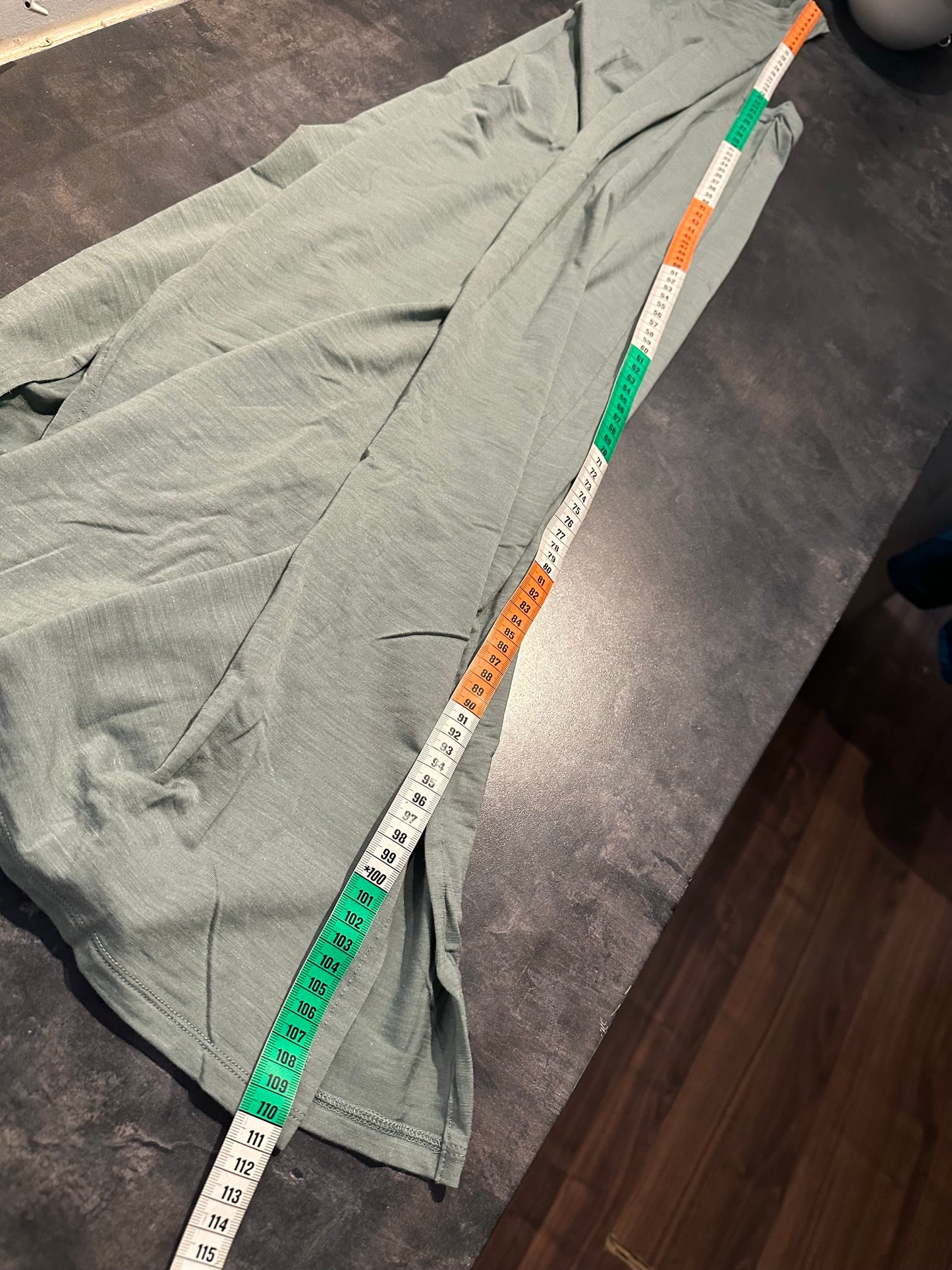 Langes Merino Kleid von Icebreaker (M Damen) grün