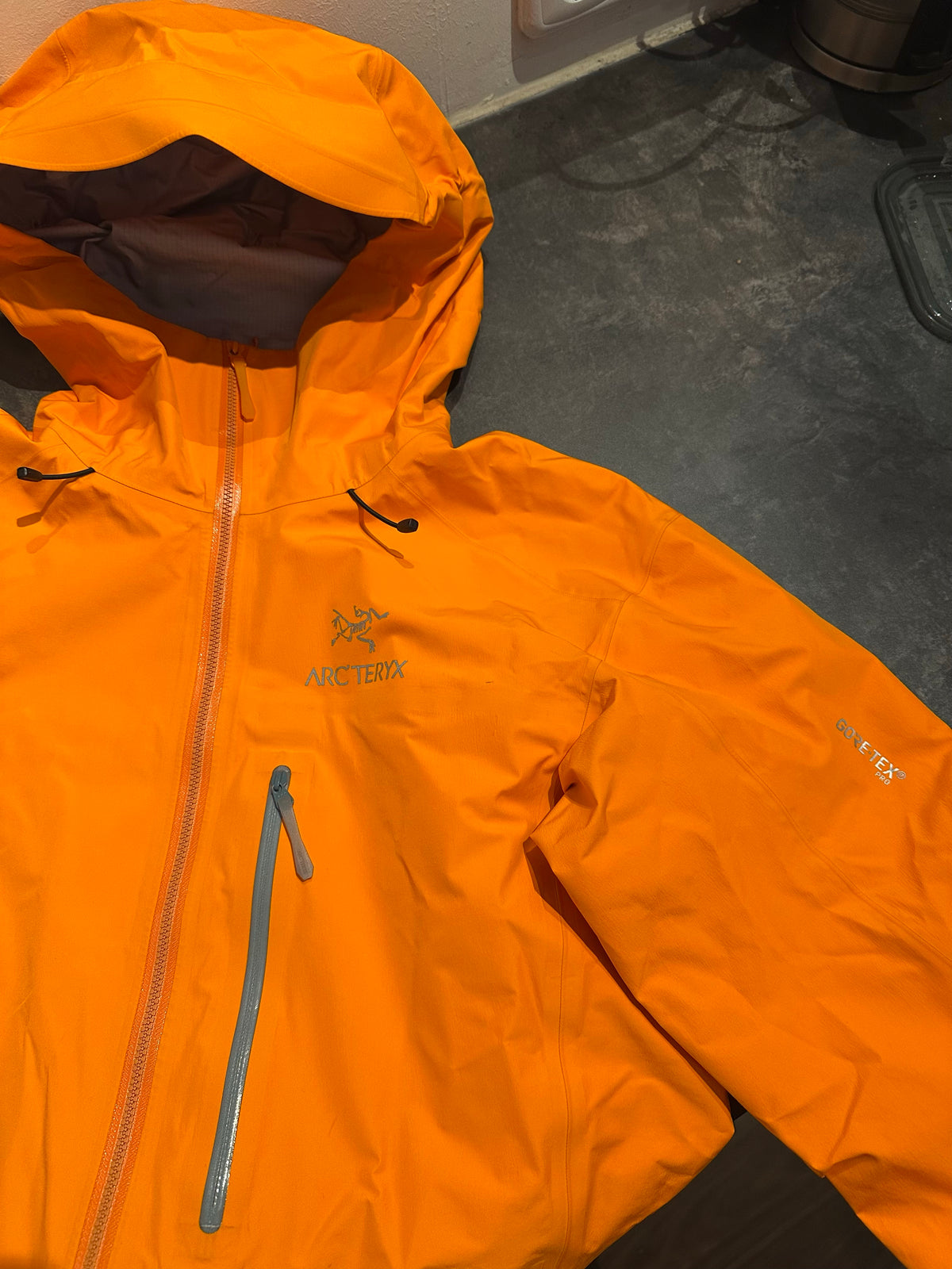 Jacke von Arcteryx (Herren M) Alpha FL orange