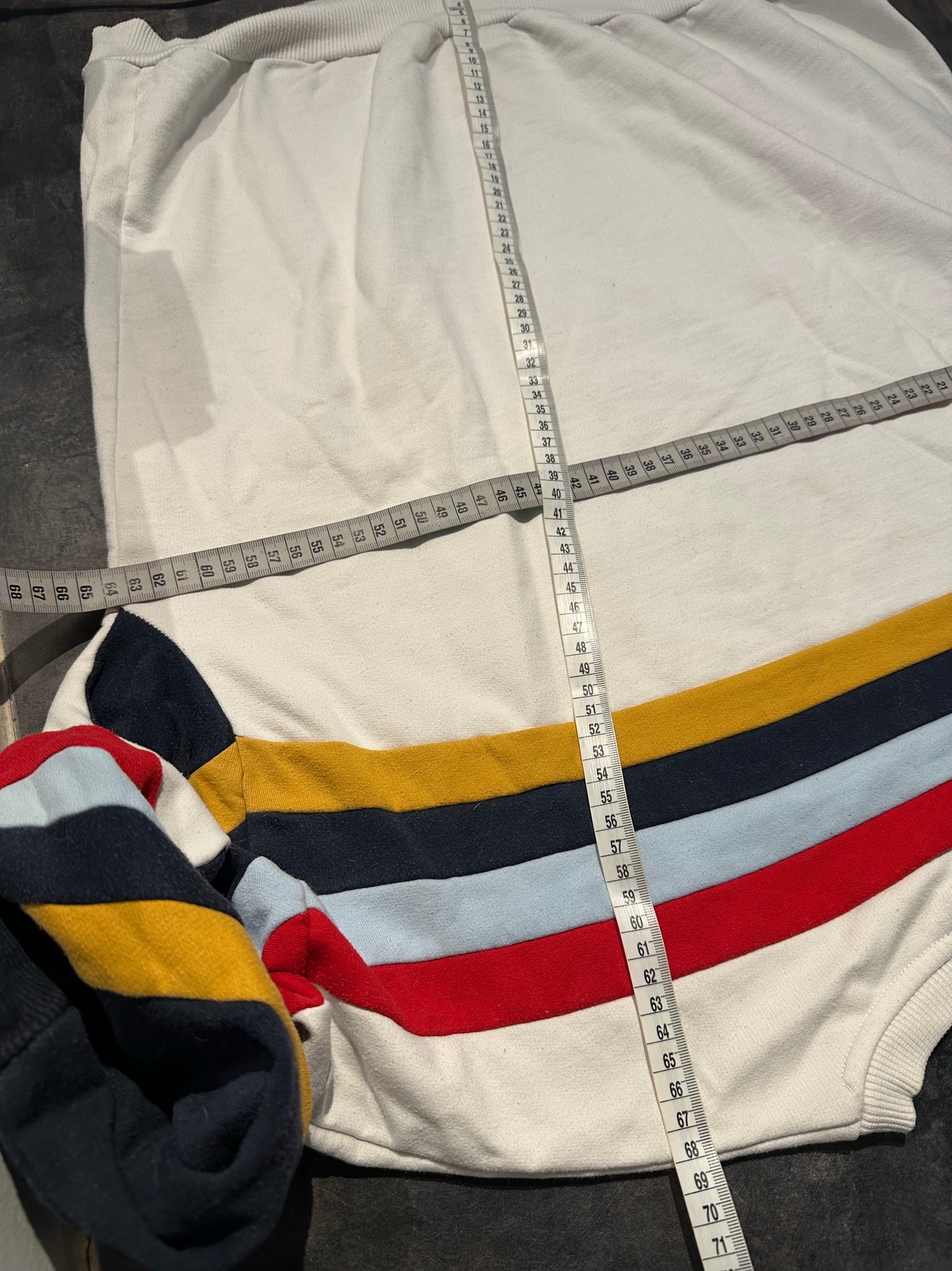 Kaotiko Pullover (L-XL) 50% Baumwolle weiß schwarz