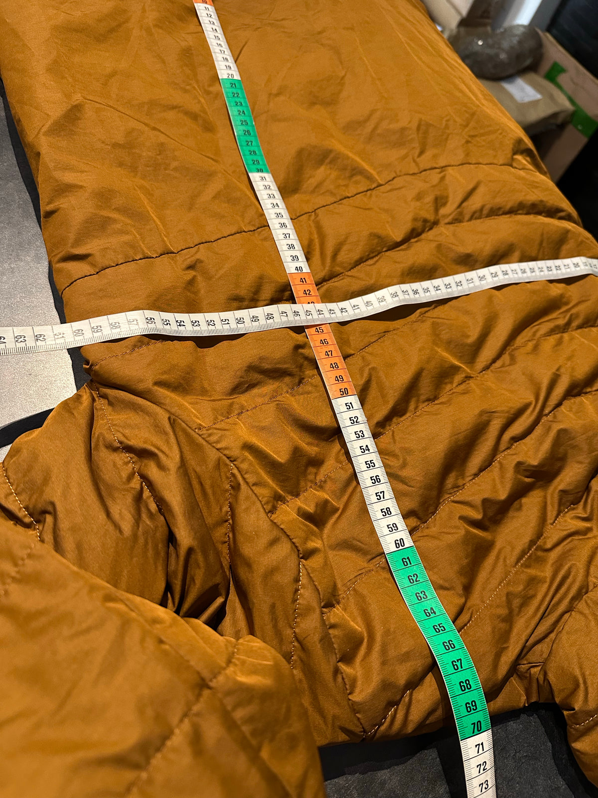 Daunen Jacke von Vaude (L Damen) wasserabweisend ocker