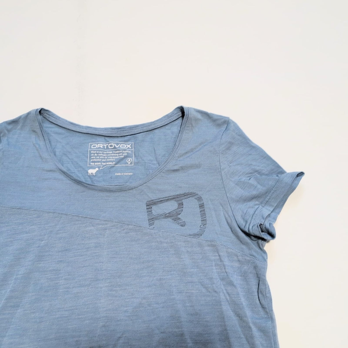 T-Shirt Ortovox Merino (S Damen) hellblau mit Print - wanderlich.com