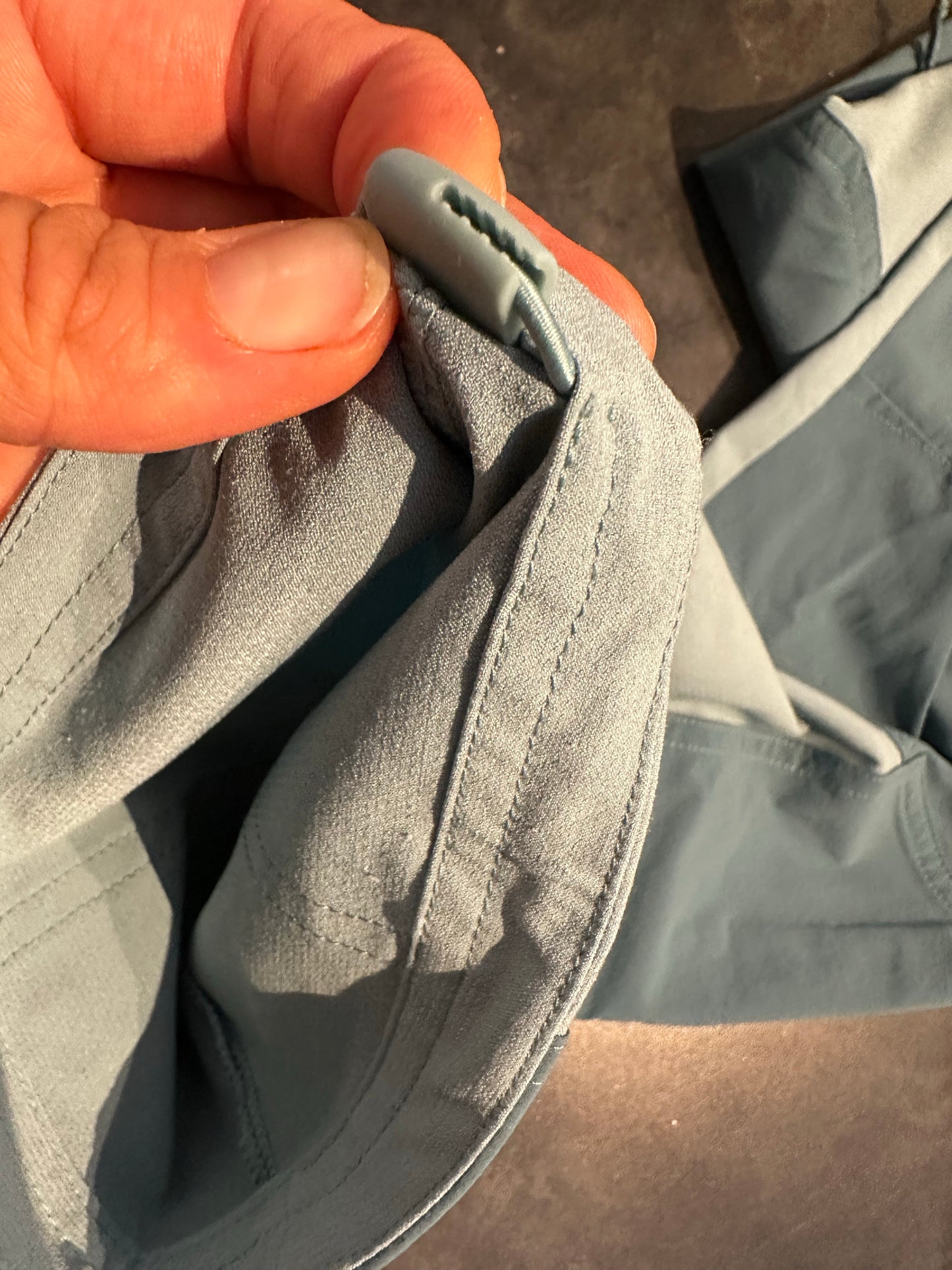 Leichte Softshell Hose von Patagonia (L Damen) hellblau