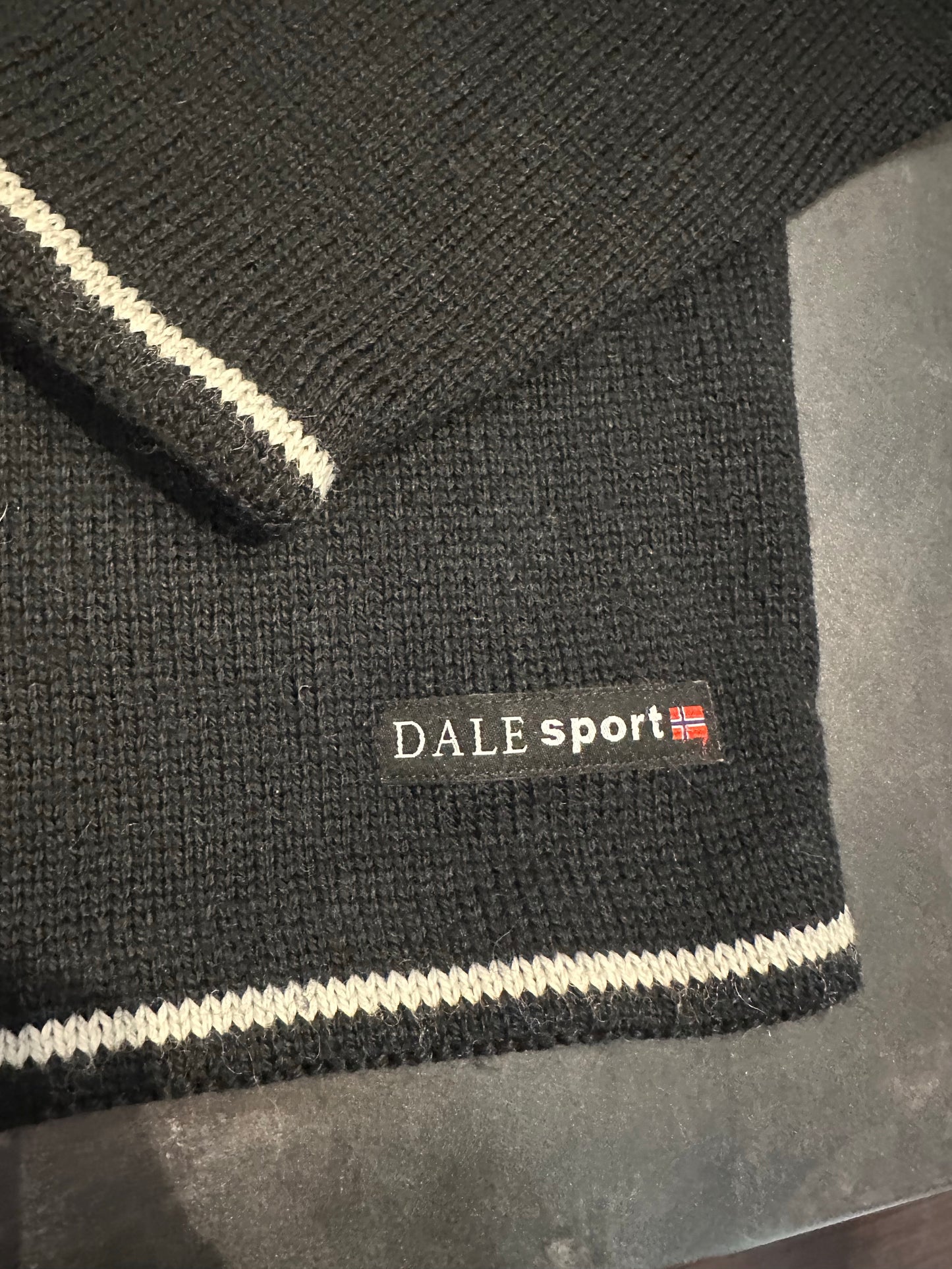 100% Wolle Dale of Norway Strickpullover (S Damen) schwarz
