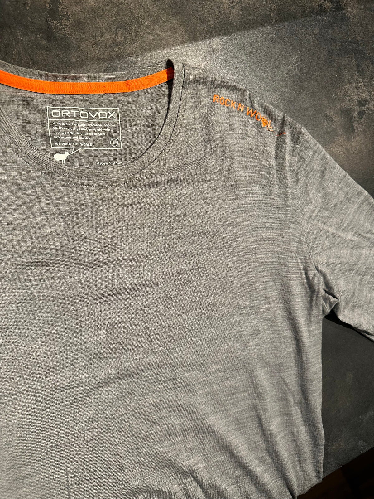 Ortovox 100% Merino Longsleeve (L Herren) grau