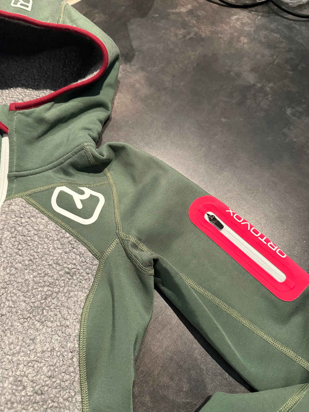 Ortovox Merino Zip Jacke (XS Damen) Kapuzenjacke grün