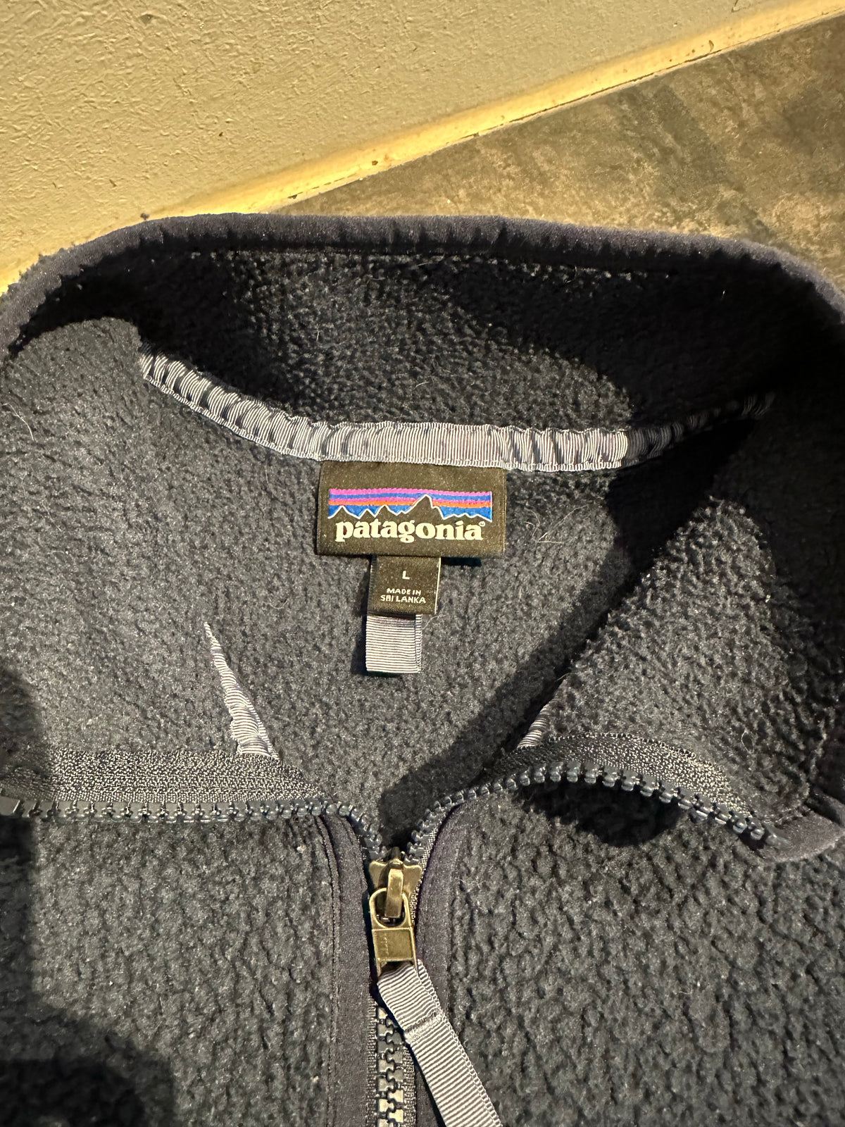 Patagonia Retro Pile Jacke (L Damen) marineblau