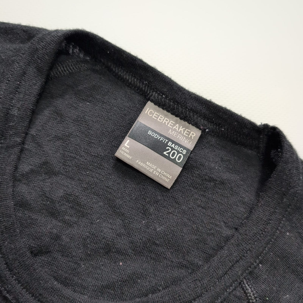 100% Merino Longsleeve Icebreaker 200 (L Herren) schwarz