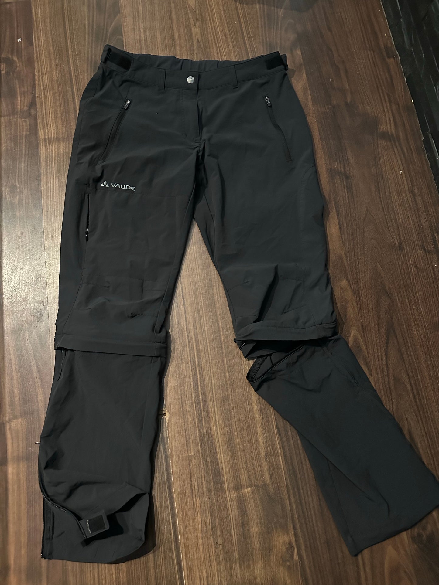 Zip Off Trekking Hose Vaude 2 in 1 (S Damen) schwarz