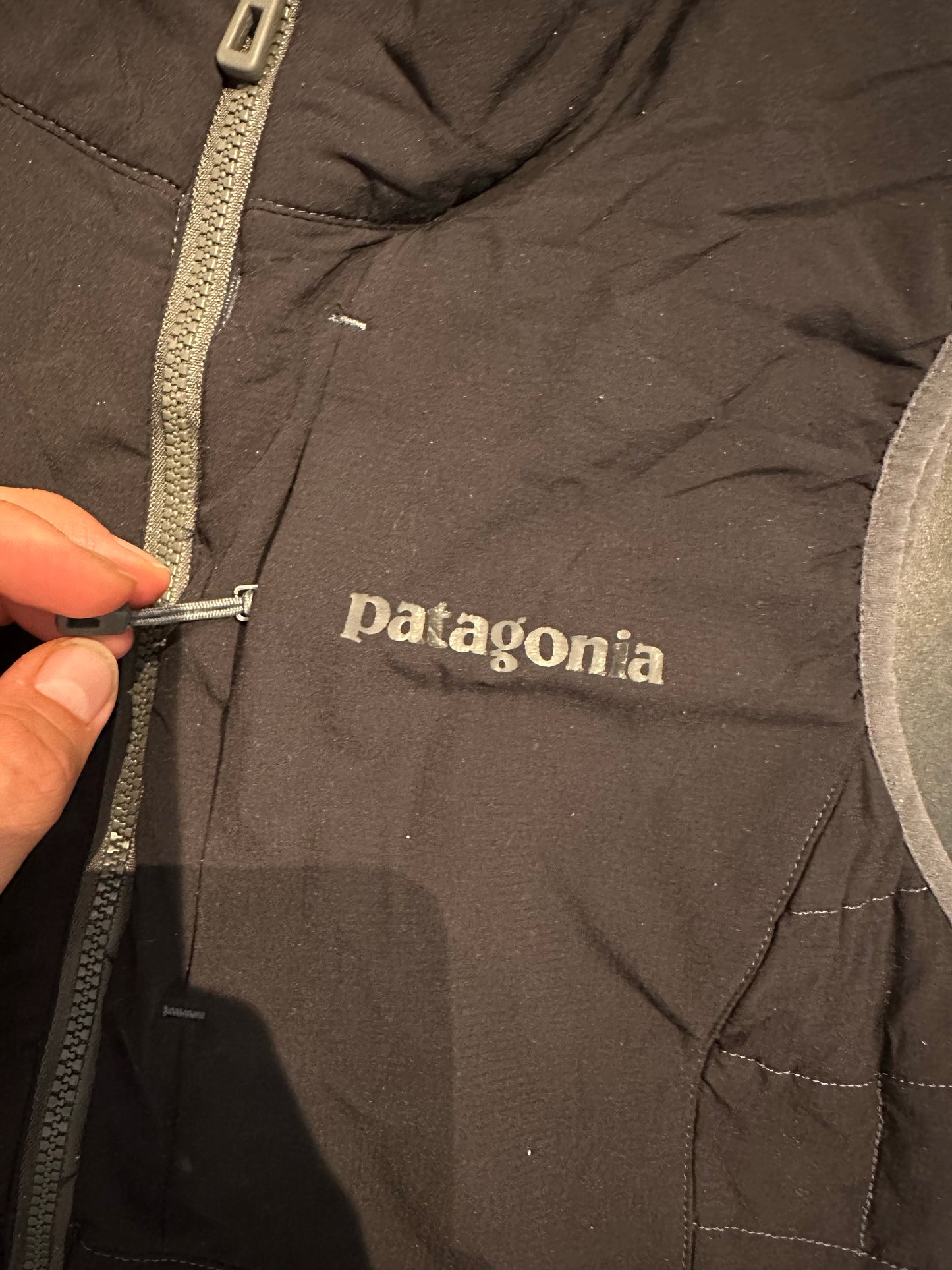 Patagonia Isolationsweste Nano Air Light (S Damen) schwarz