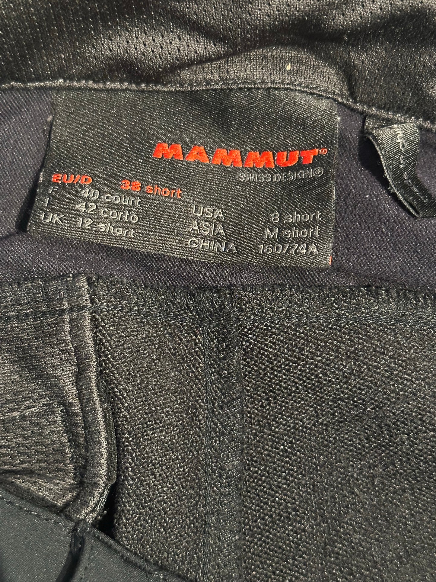 Trekking Hose von Mammut Softshell (M Damen kurz) schwarz
