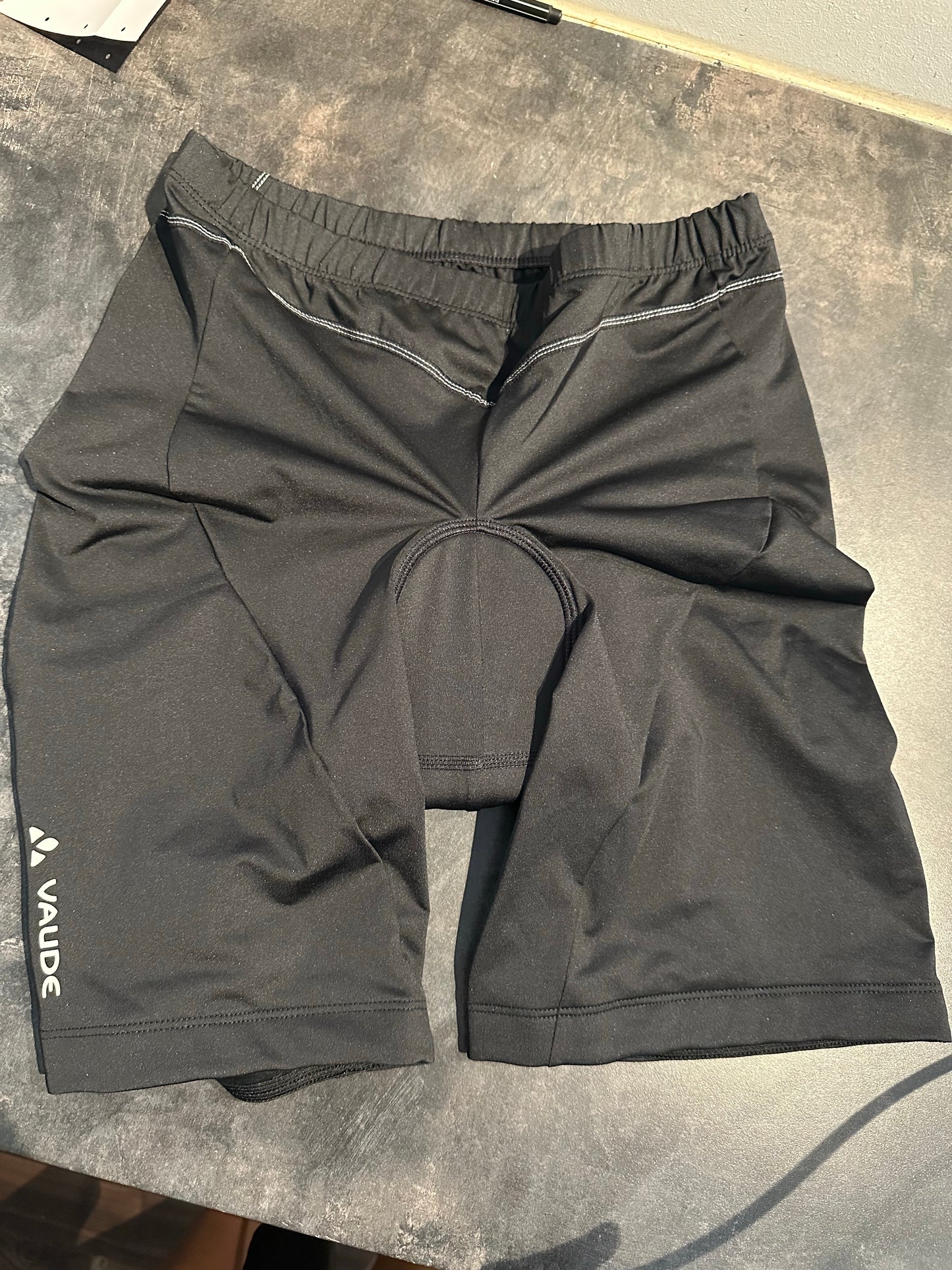 Halblange Radhose von Vaude (M Damen) schwarz mit Polster