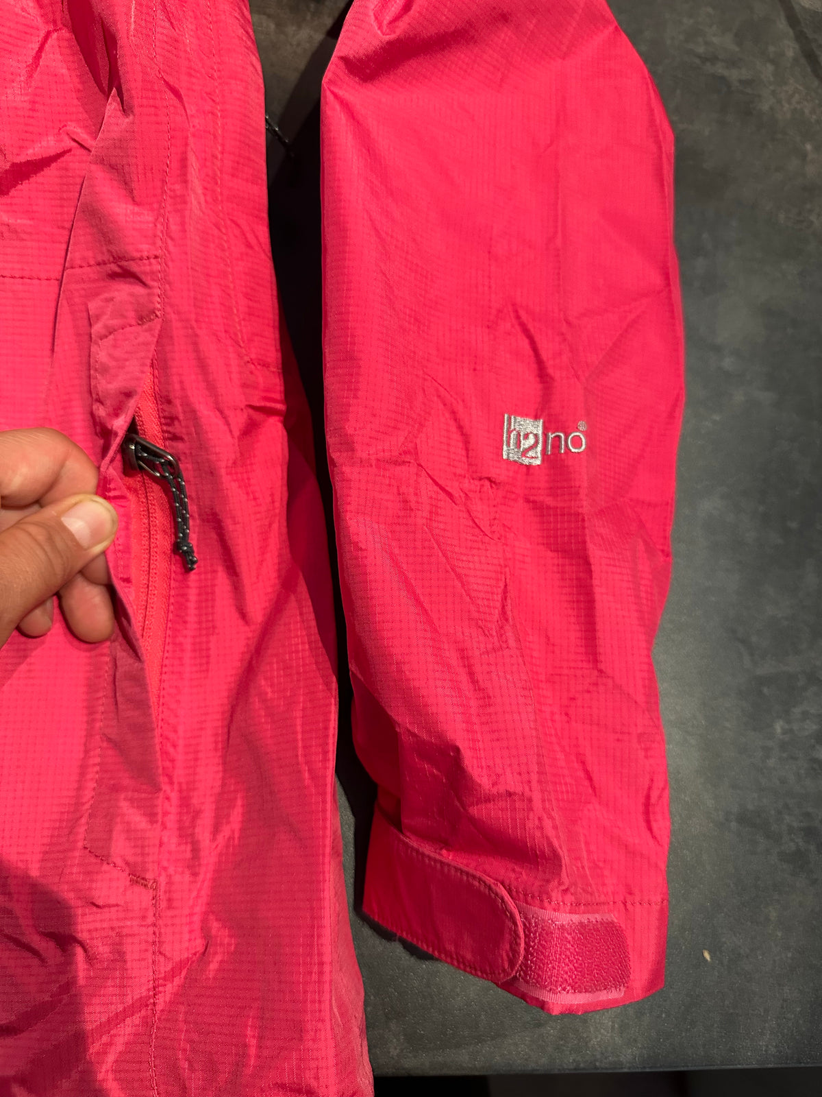 Regen Jacke von Patagonia (S Damen) Torrent Shell pink