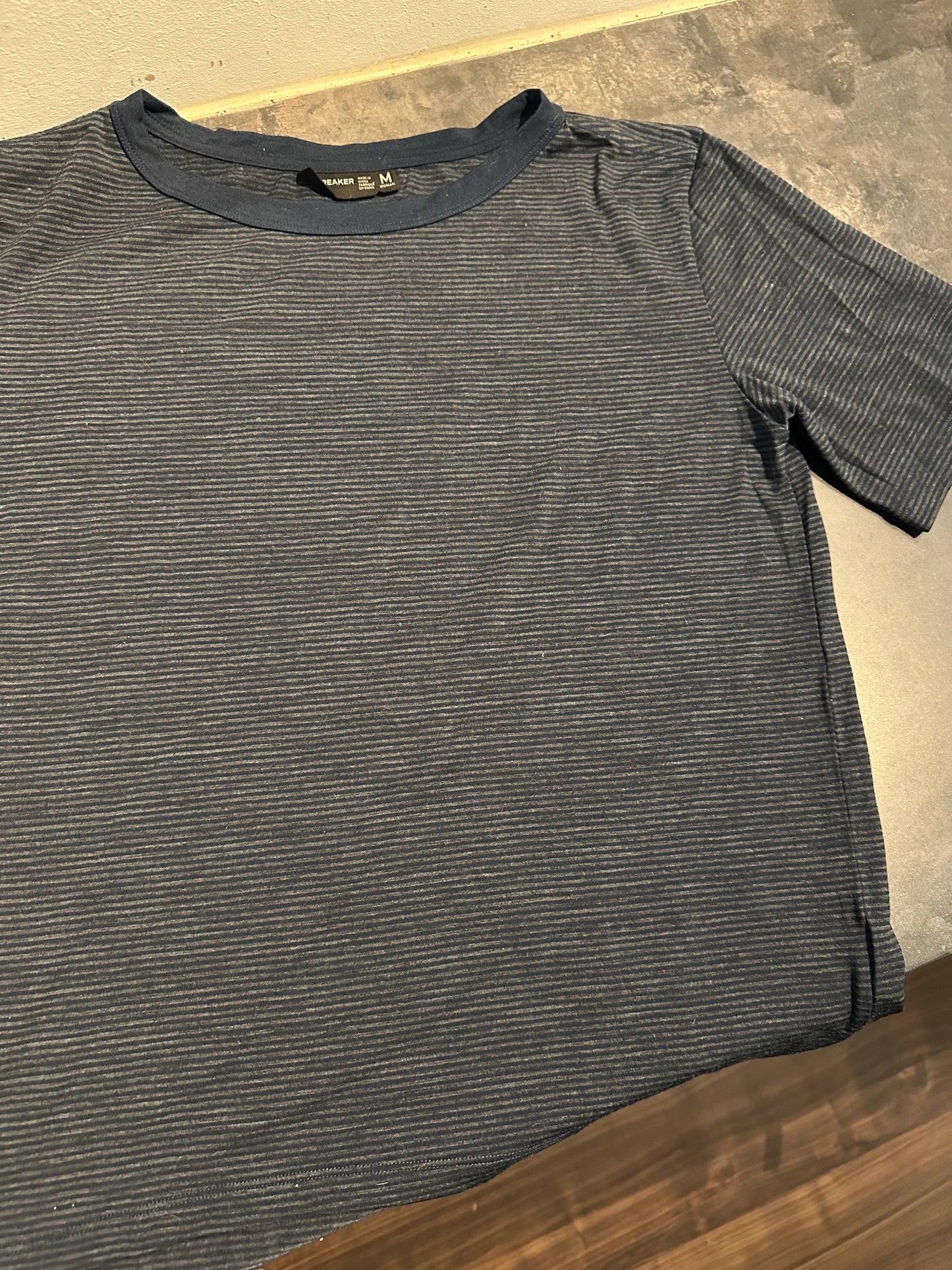 T-Shirt von Icebreaker Merino (M Damen) grau schwarz