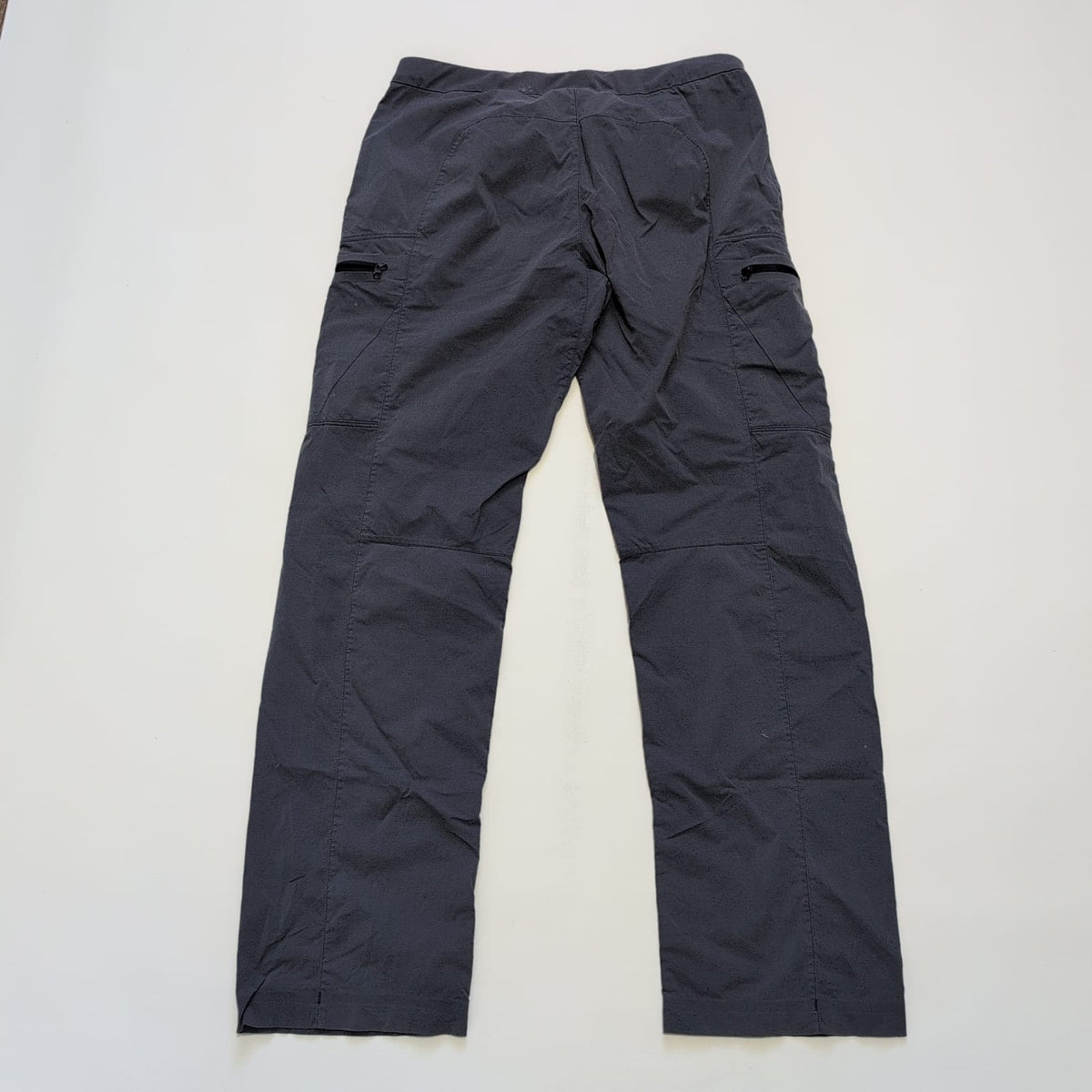 Leichte Softshell Hose Arcteryx (M Damen) grau