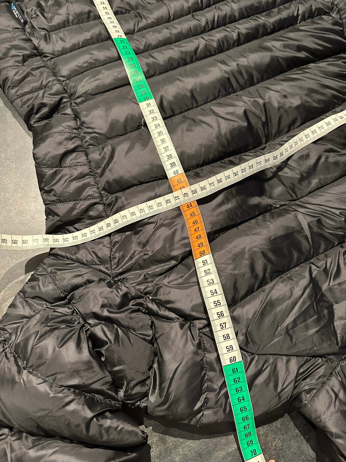 Daunen Jacke von Vaude (L Damen) Primaloft schwarz