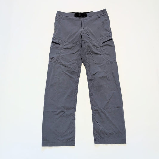 Leichte Softshell Hose Arcteryx (M Damen) grau