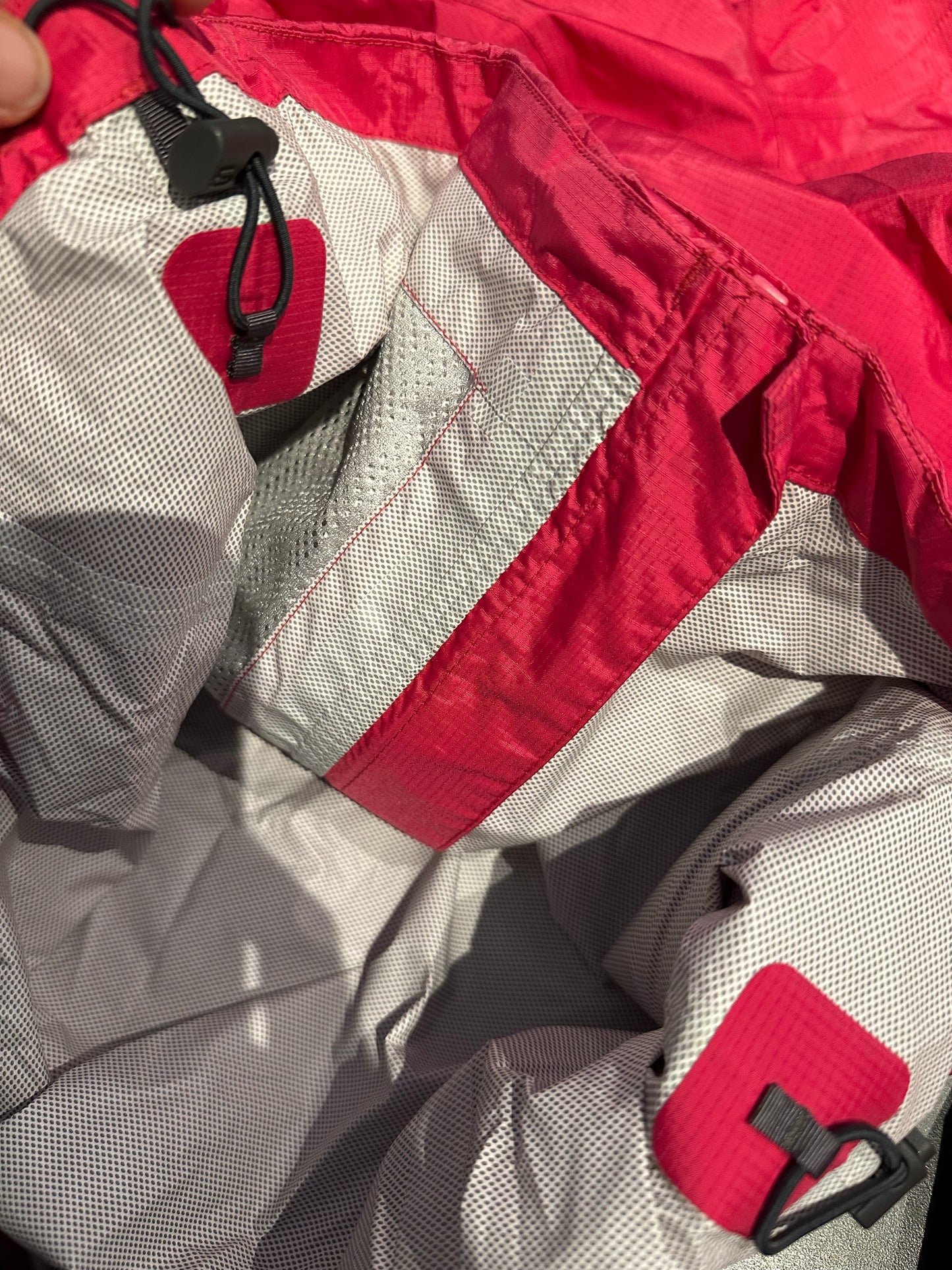 Regen Jacke von Patagonia (S Damen) Torrent Shell pink