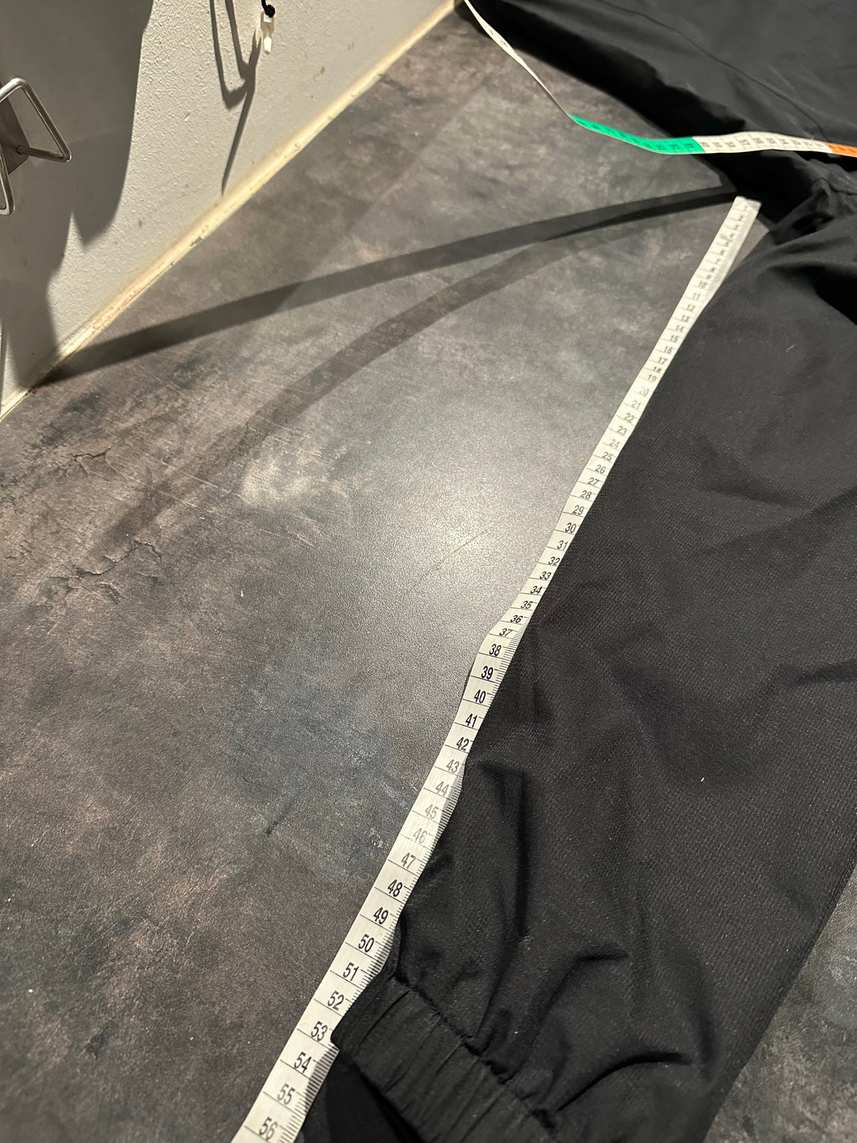 Regen Jacke von Vaude (M Damen) schwarz
