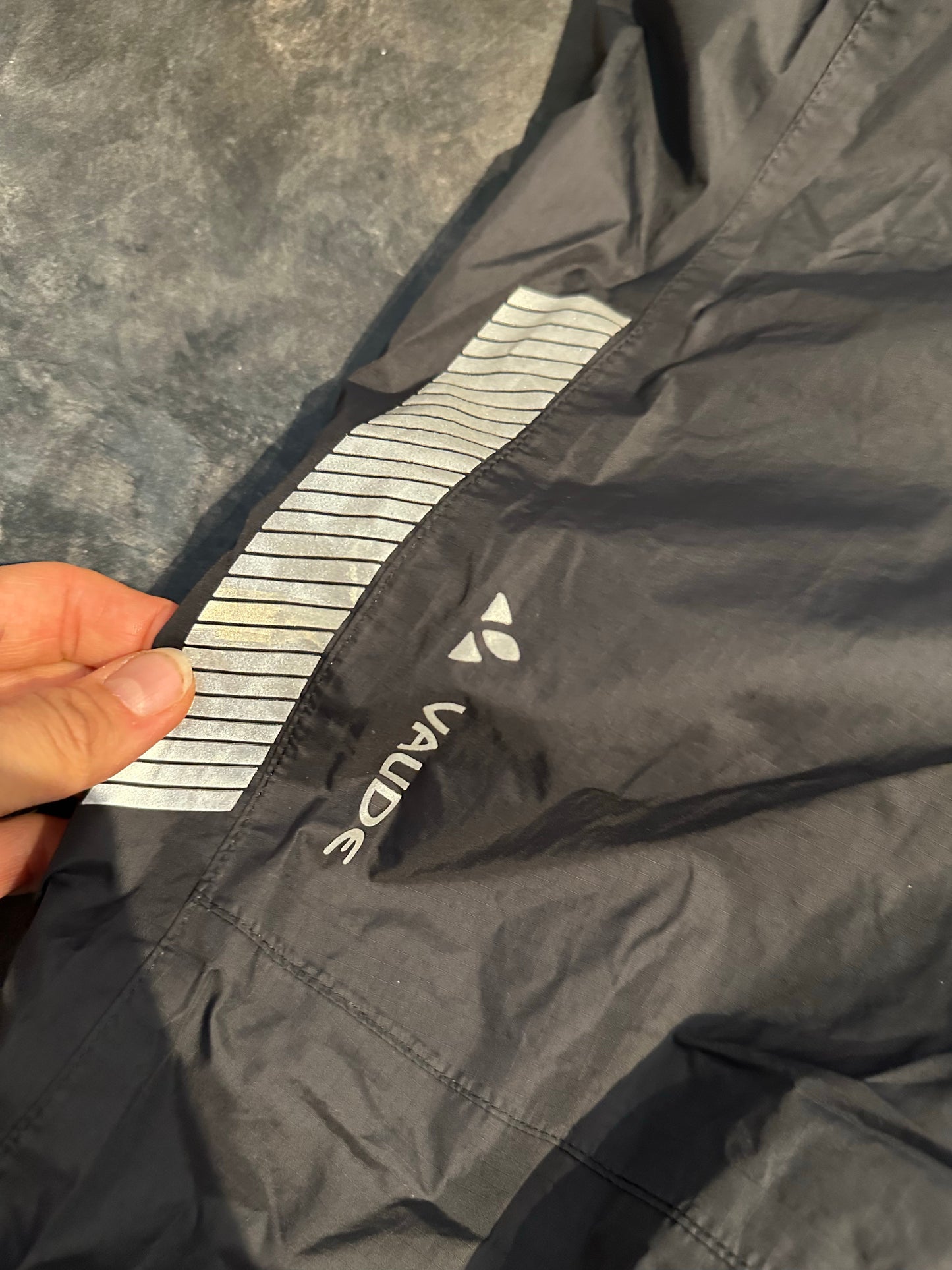 Regenhose von Vaude (S Damen) Hardshell Hose schwarz