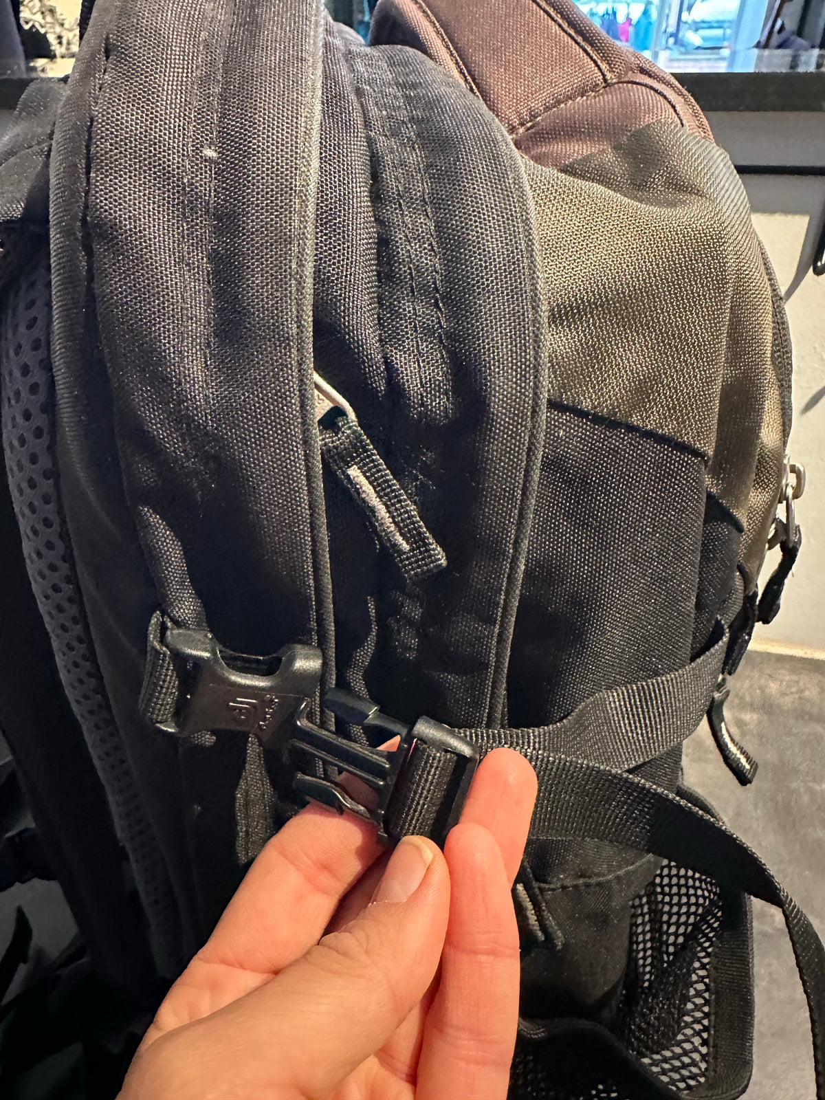 Rucksack Deuter schwarz grau