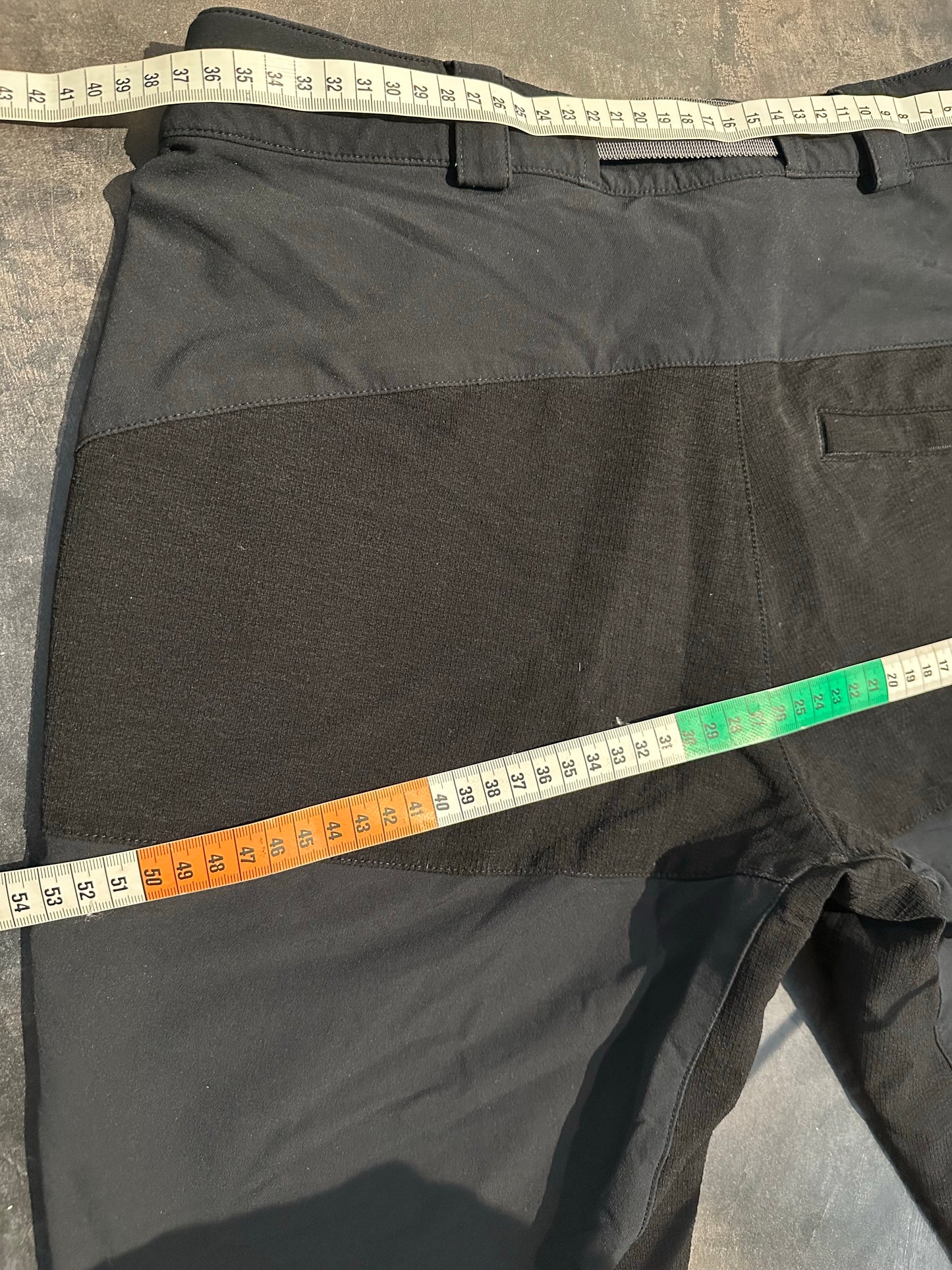 Trekking Hose von Mammut Softshell (M Damen kurz) schwarz
