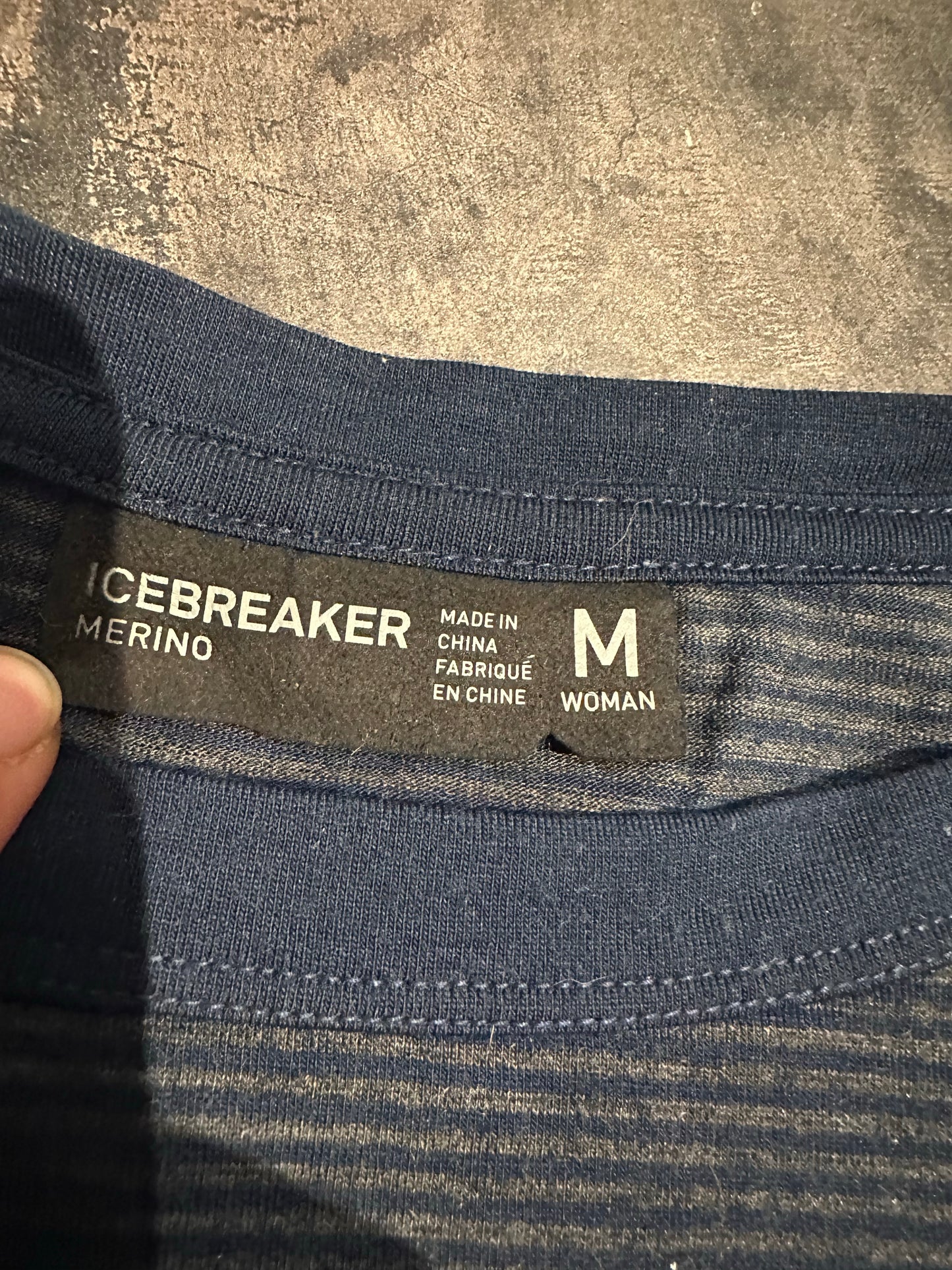 T-Shirt von Icebreaker Merino (M Damen) grau schwarz