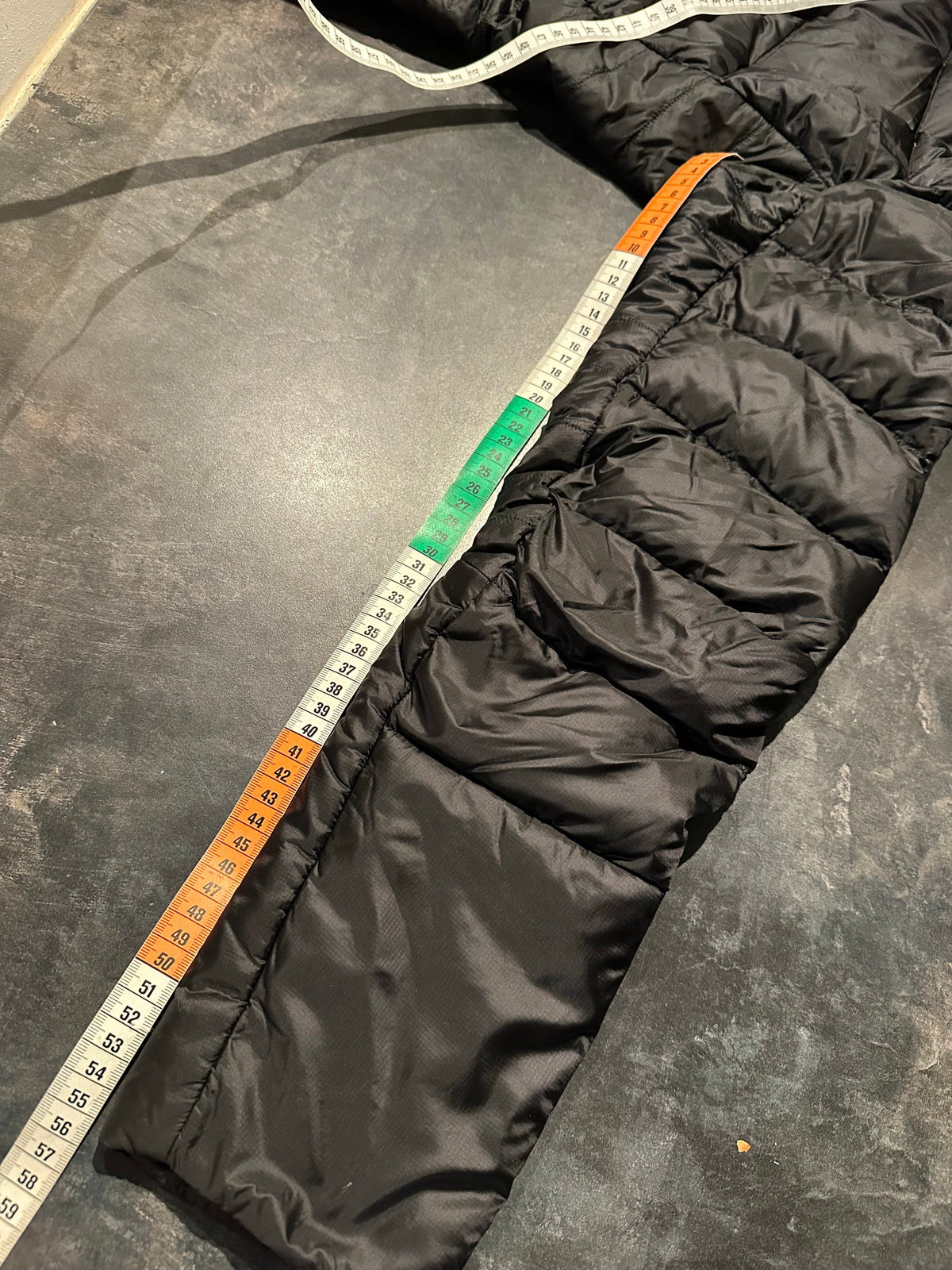Daunen Jacke von Vaude (L Damen) Primaloft schwarz