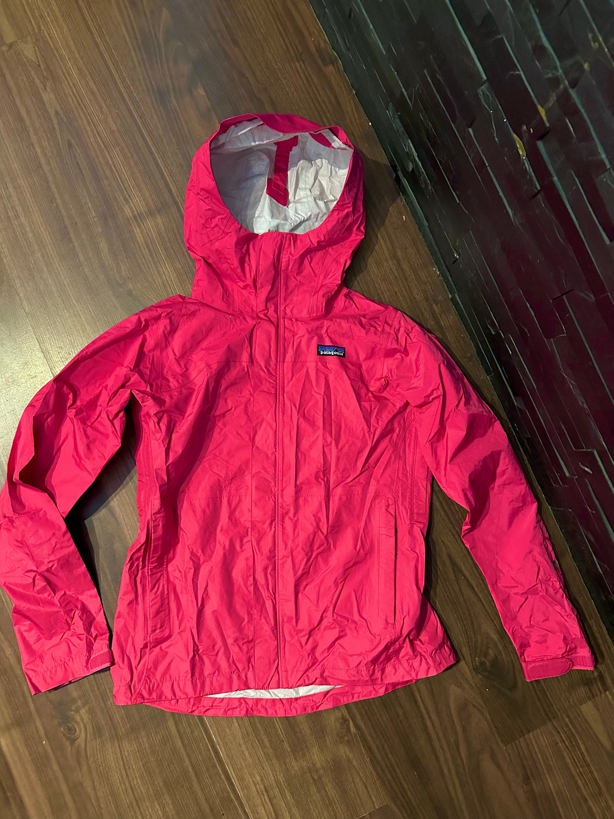 Regen Jacke von Patagonia (S Damen) Torrent Shell pink