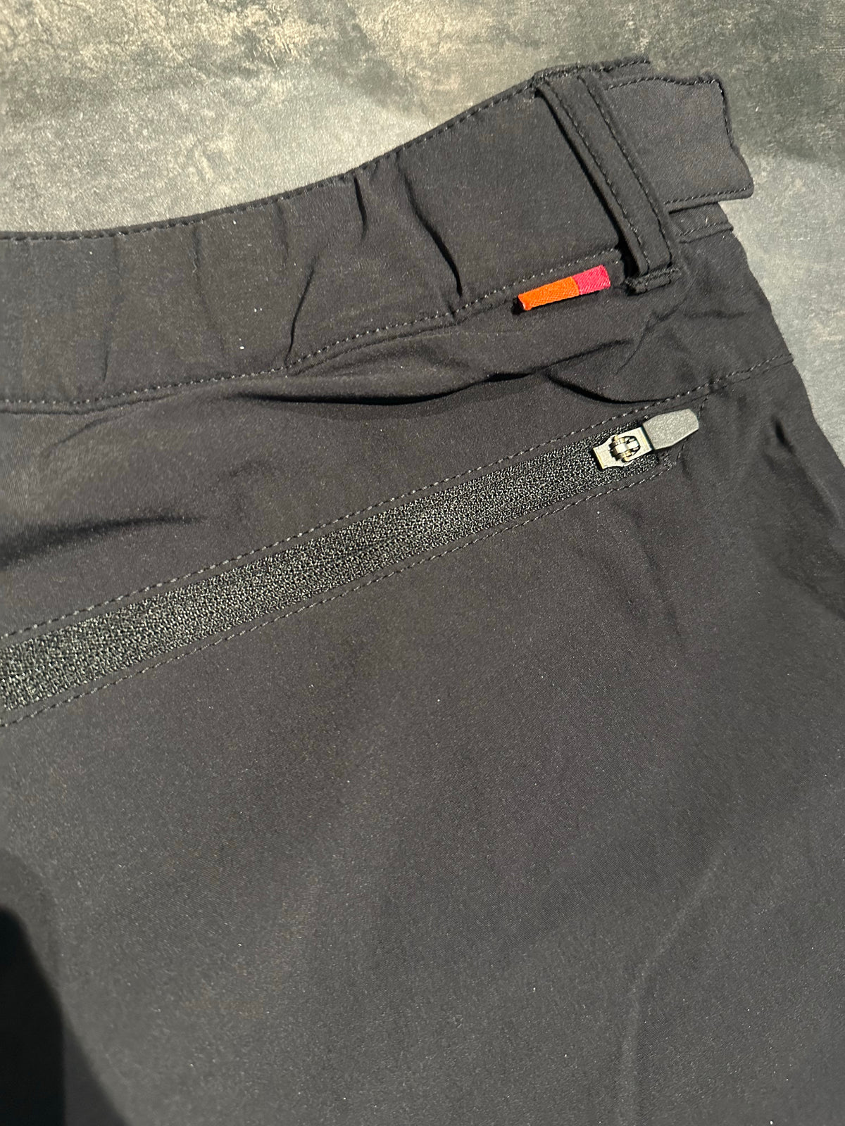 Zip Off Trekking Hose Vaude 2 in 1 (M-L Damen) schwarz