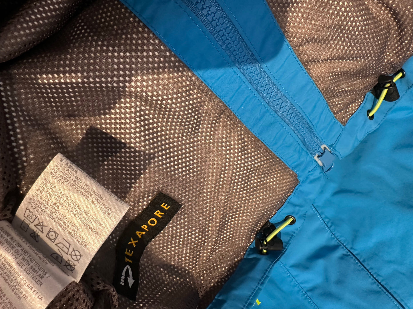 Regen Jacke Jack Wolfskin (M Damen) blau
