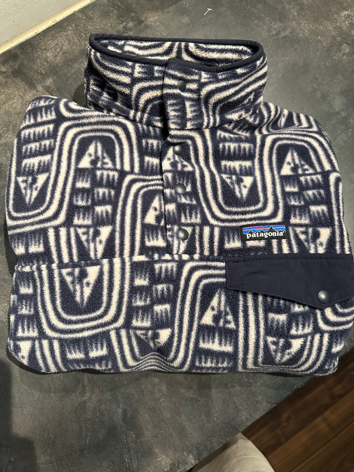 Patagonia Synchilla Fleecepullover (M Herren) marineblaublau muster