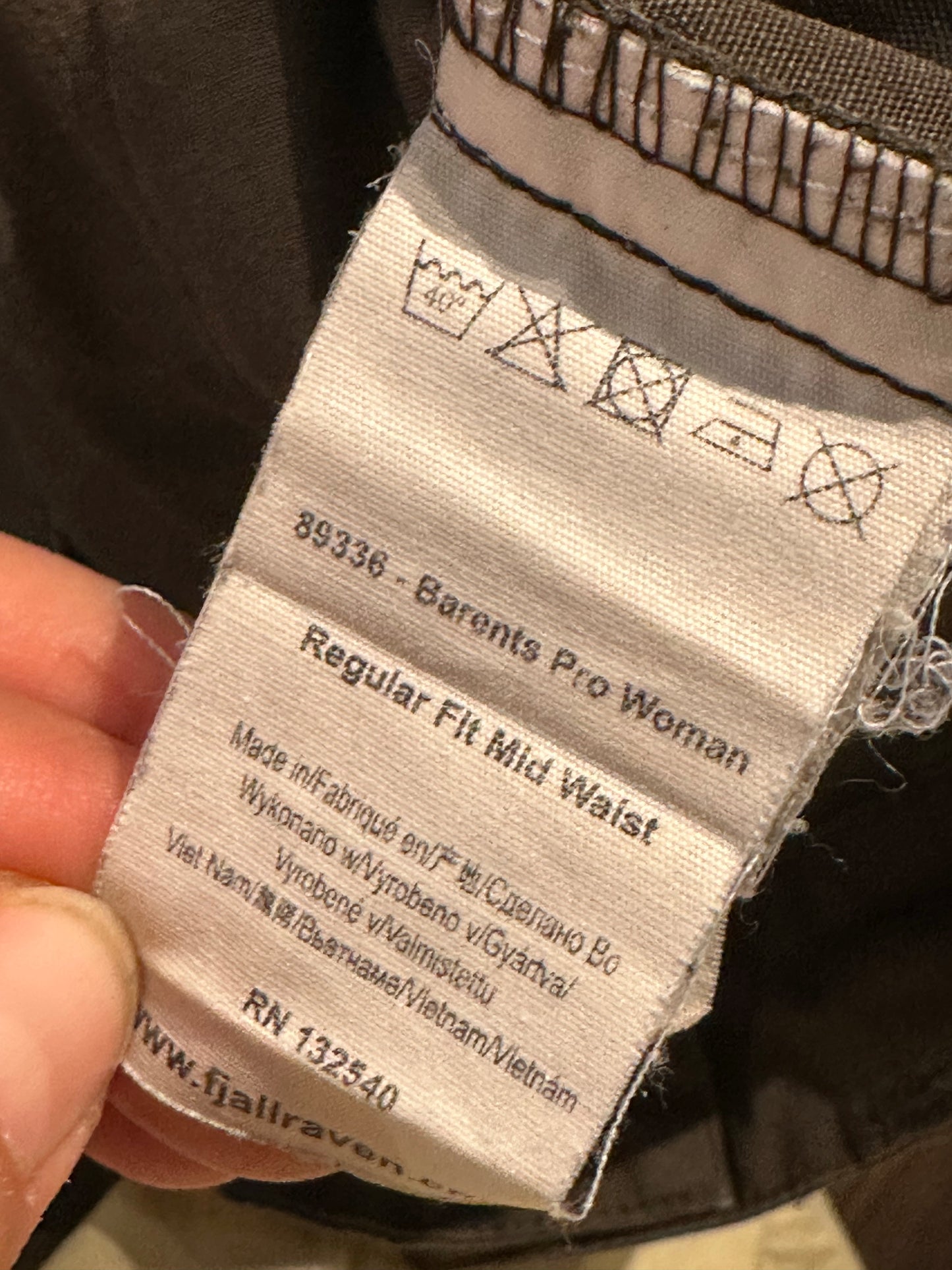 Fjällräven Barents Hose (S Damen) braun schwarz