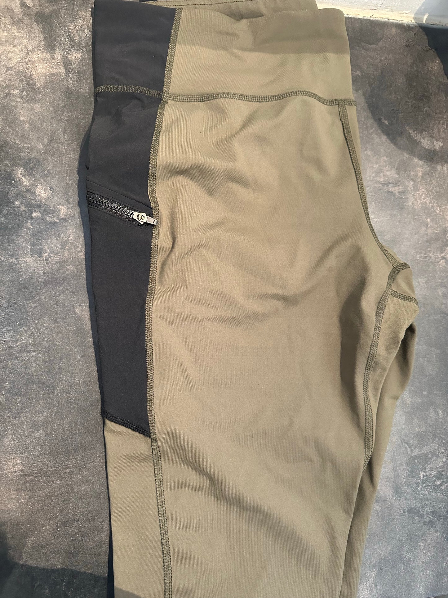 Sherpa Leggings (XL Damen) khaki