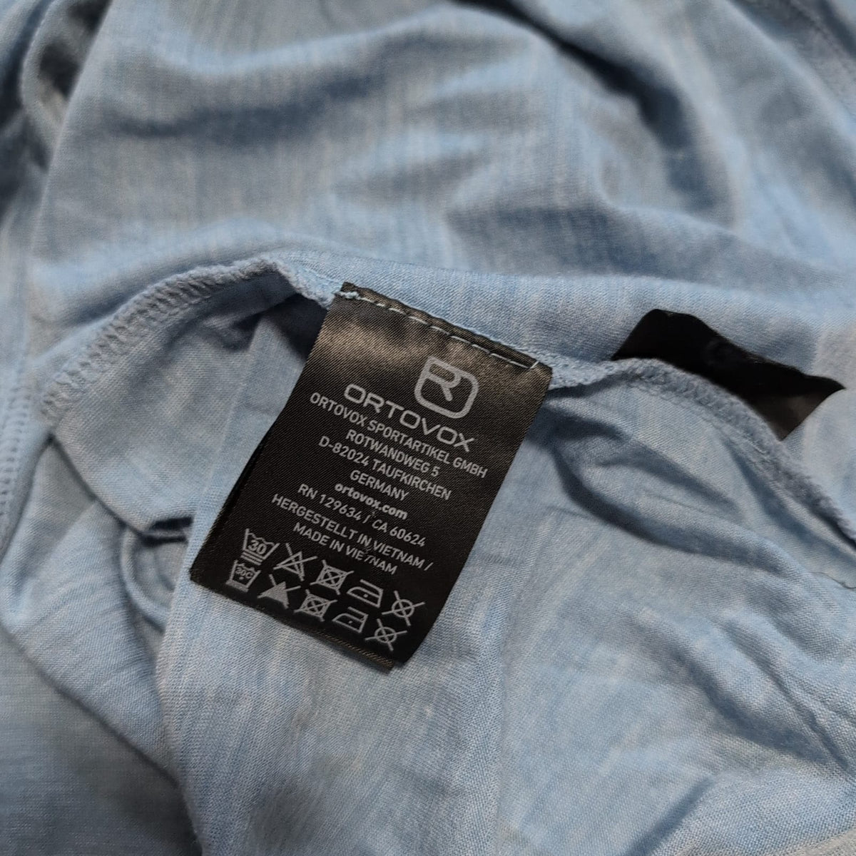 T-Shirt Ortovox Merino (S Damen) hellblau mit Print - wanderlich.com