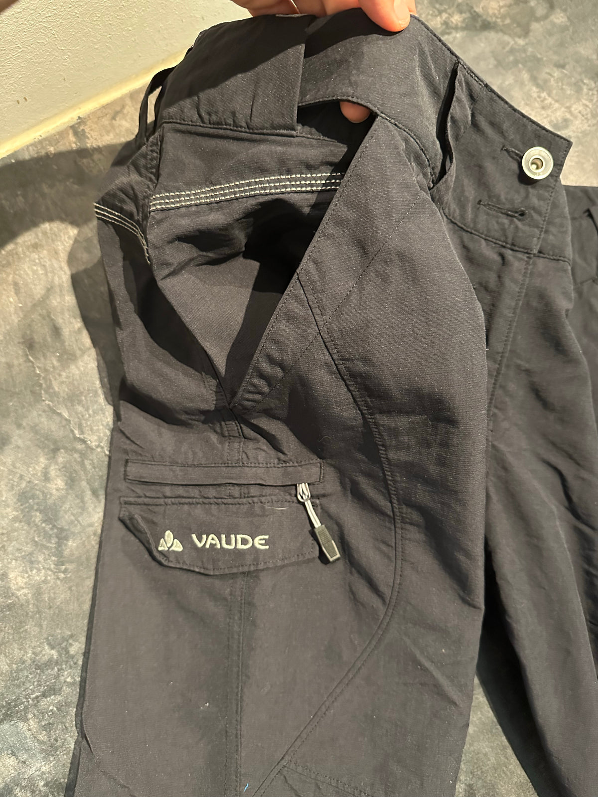 Zip Off Trekking Hose Vaude 2 in 1 (M-L Damen) schwarz