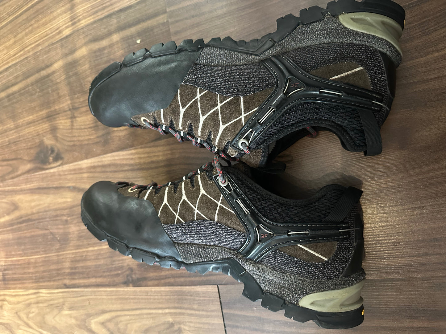 Trekking Schuhe Salewa Gr 44 braun