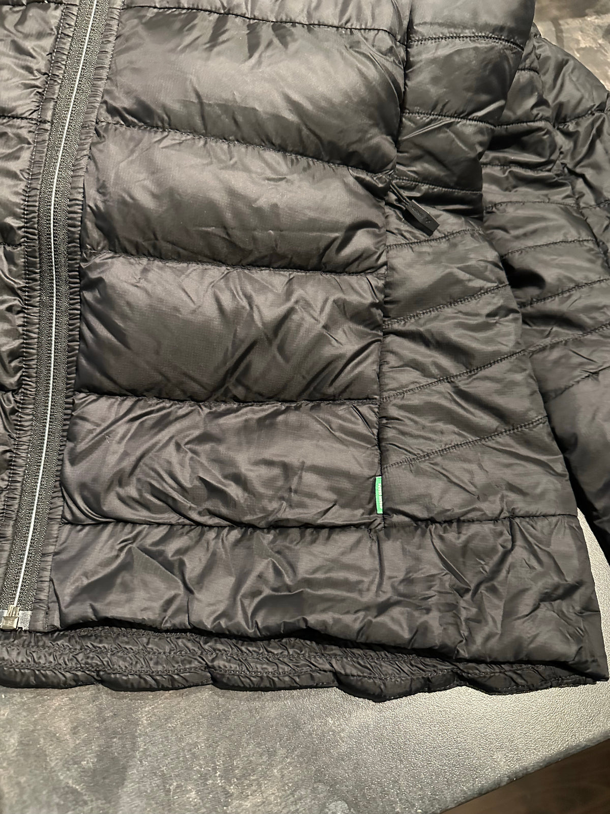 Daunen Jacke von Vaude (L Damen) Primaloft schwarz