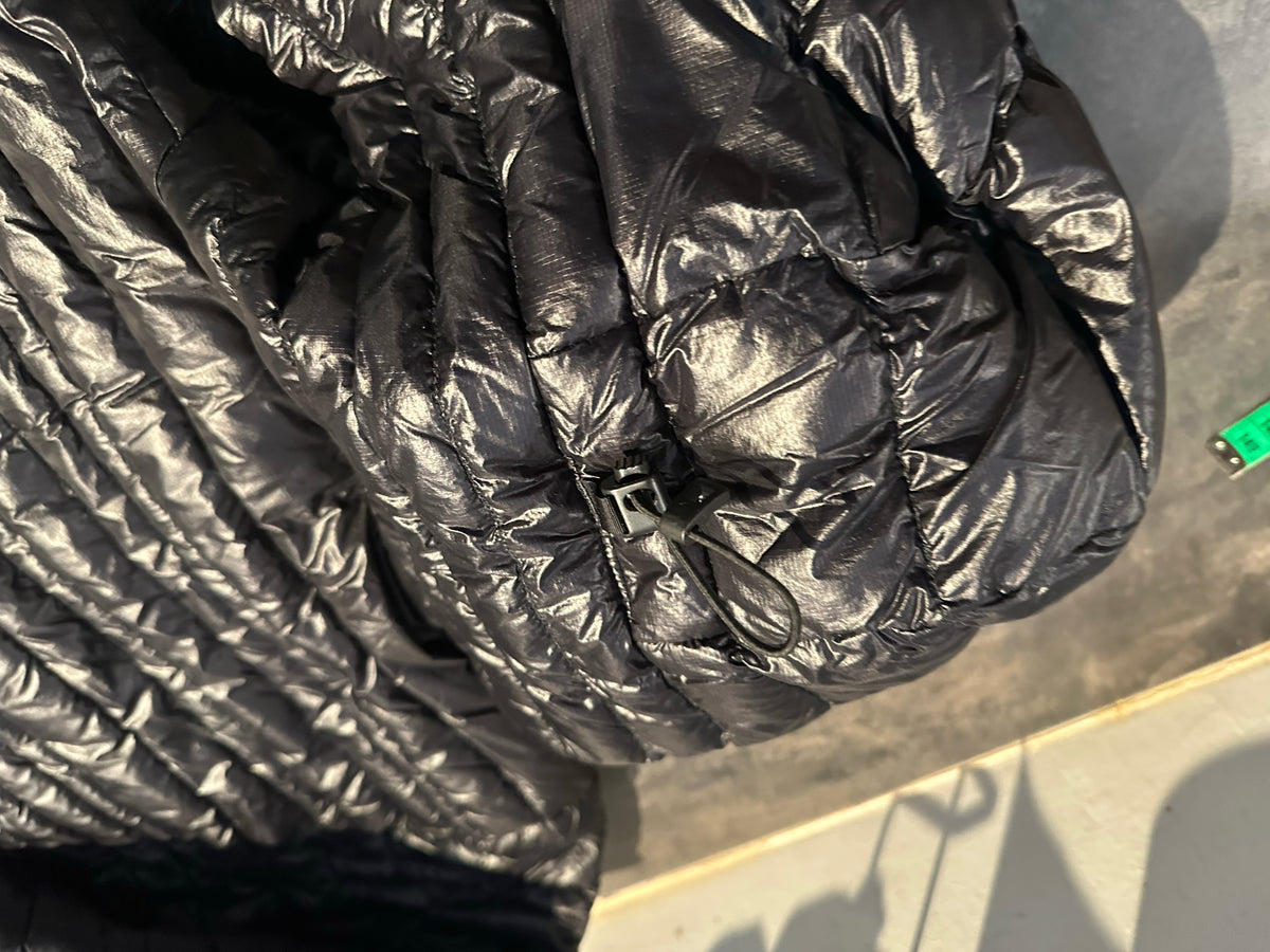Patagonia Daunen Jacke (L Damen) Insulation schwarz