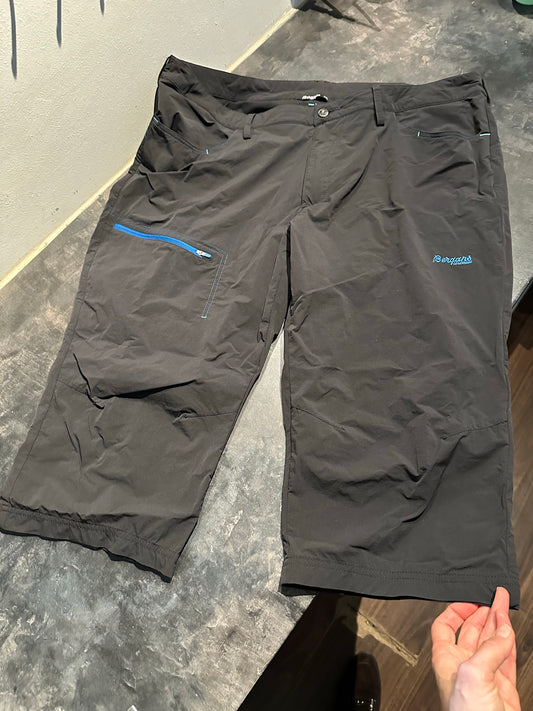 Shorts von Bergans (XXL Herren) 3/4 Hose grau