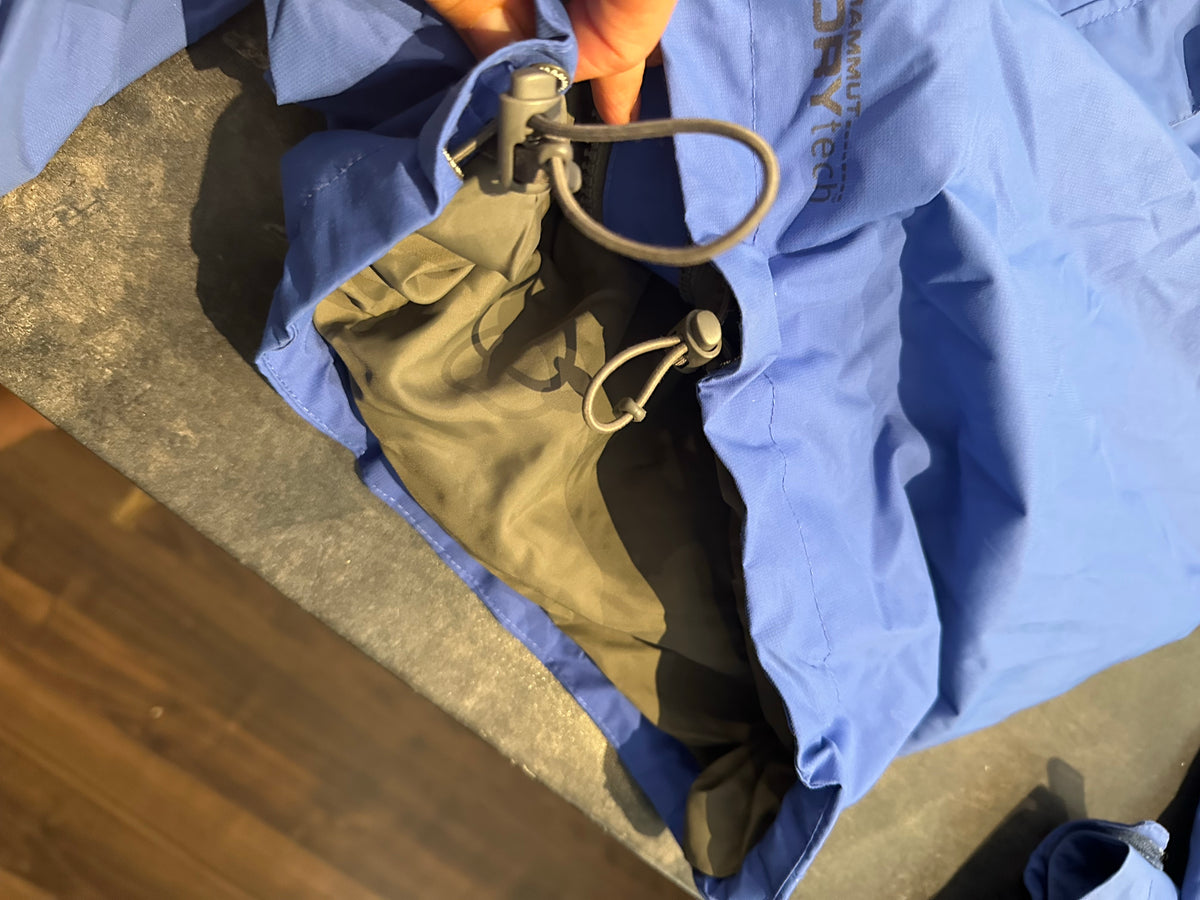 Hardshell Jacke von Mammut (M Damen) 3-lagig blau wasserdicht