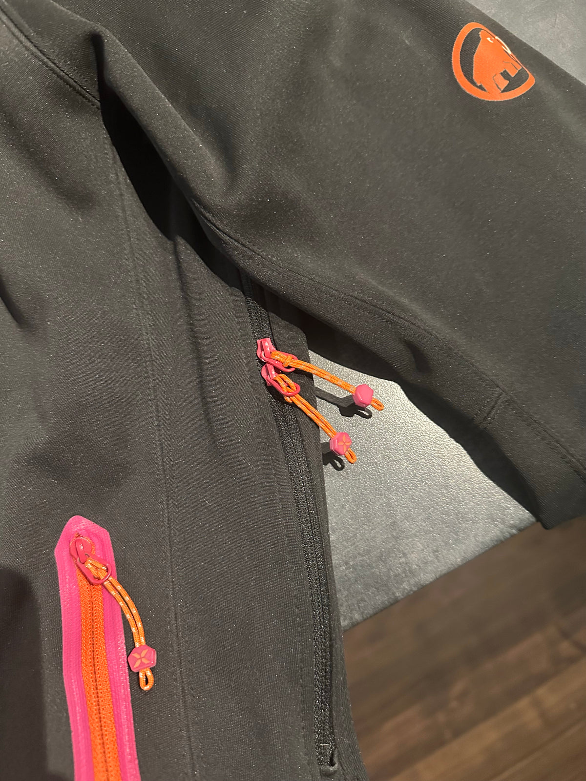 Jacke Mammut EXTREME EIGER (M Damen) Windstopper schwarz